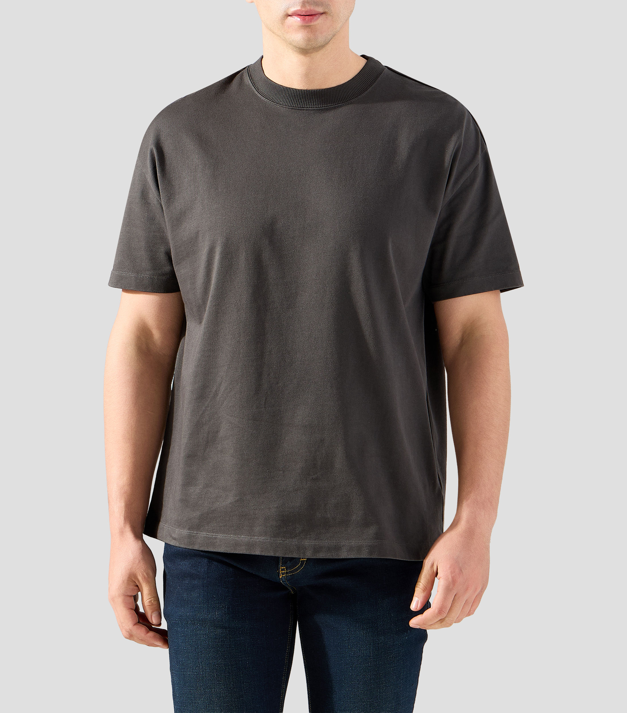 Playera cuello redondo manga corta diseño sólido Hombre