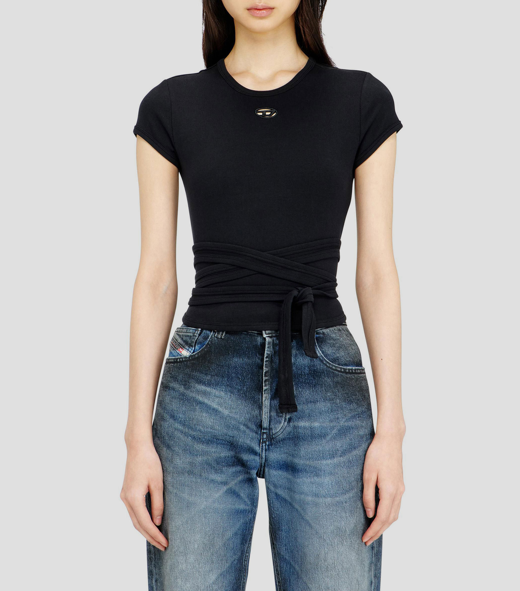 Playera de cuello redondo y manga corta lisa Mujer
