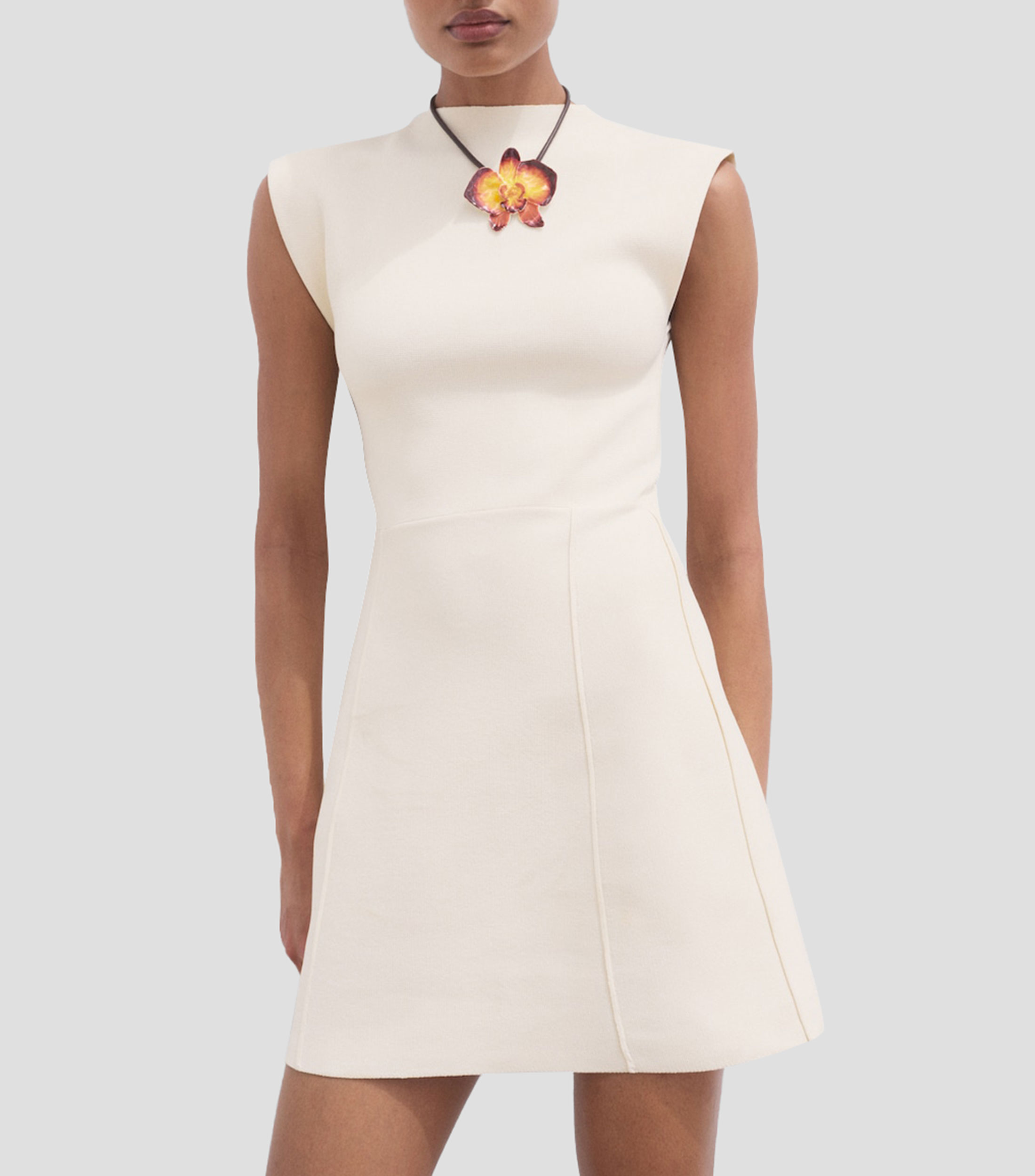Vestido corto liso Mujer