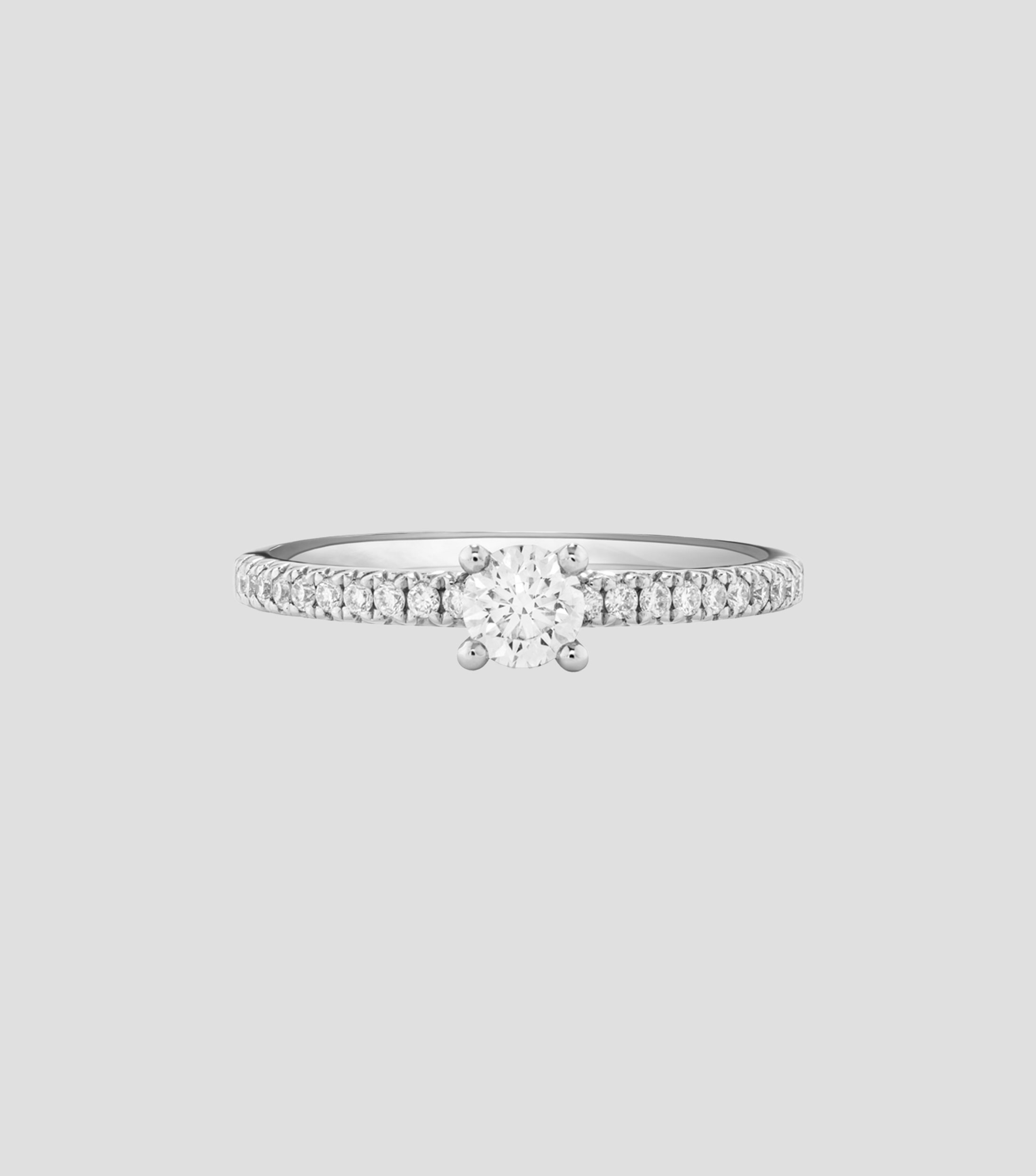 Anillo solitario de compromiso en Oro blanco de 18 Kilates con diamantes Mujer