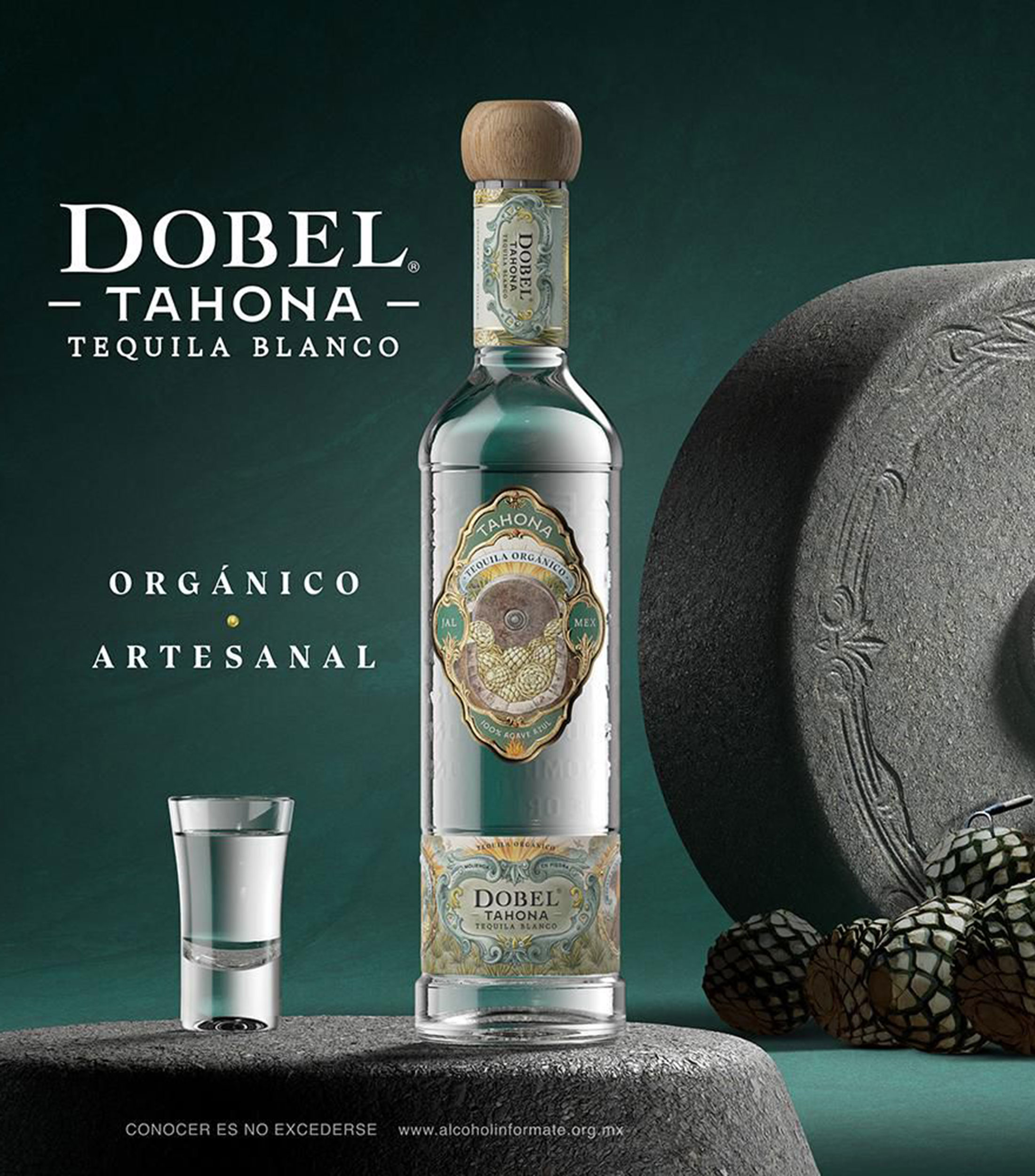 Tequila blanco Orgánico Maestro Dobel Tahona, 700 ml