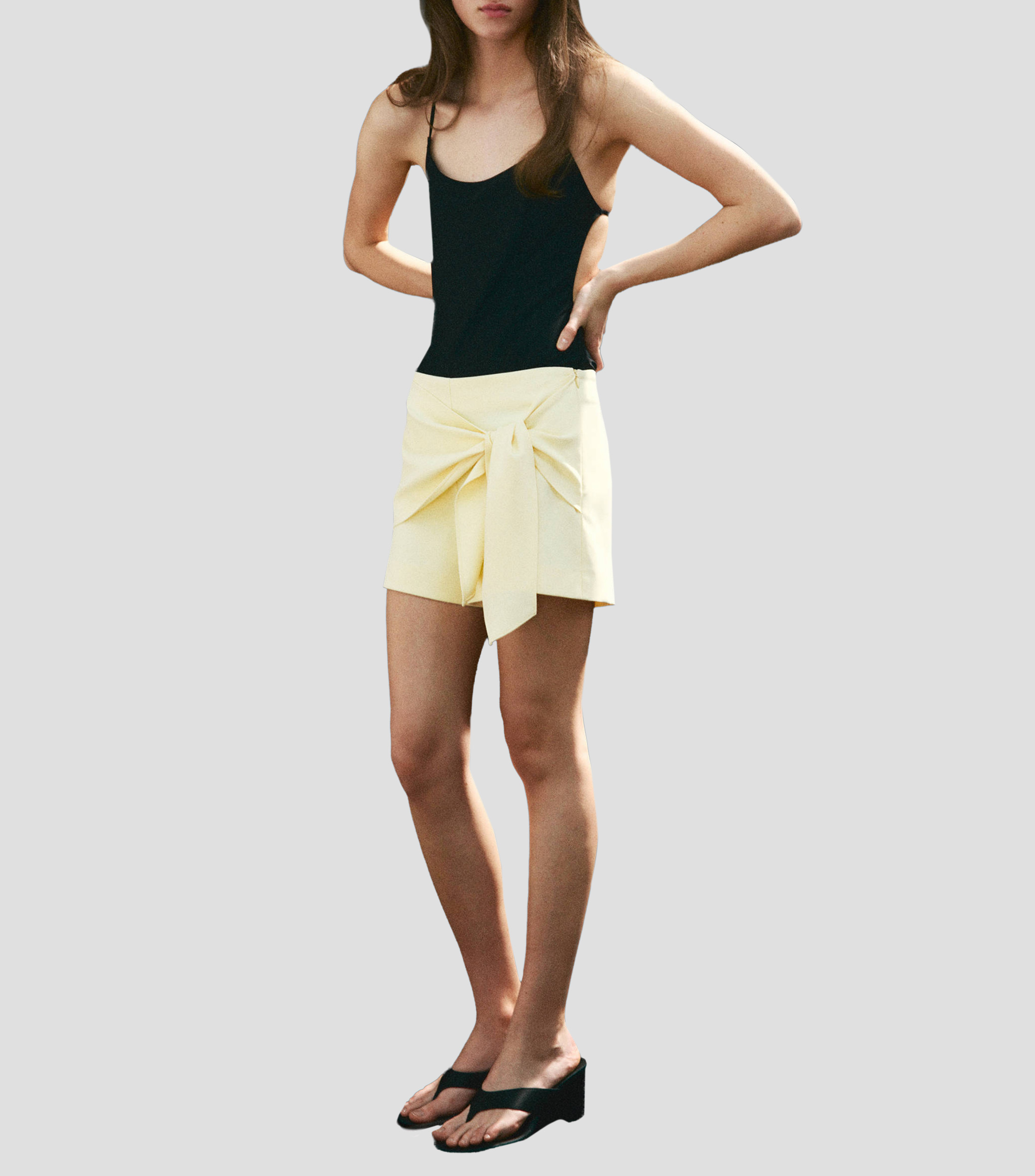 Short liso Mujer