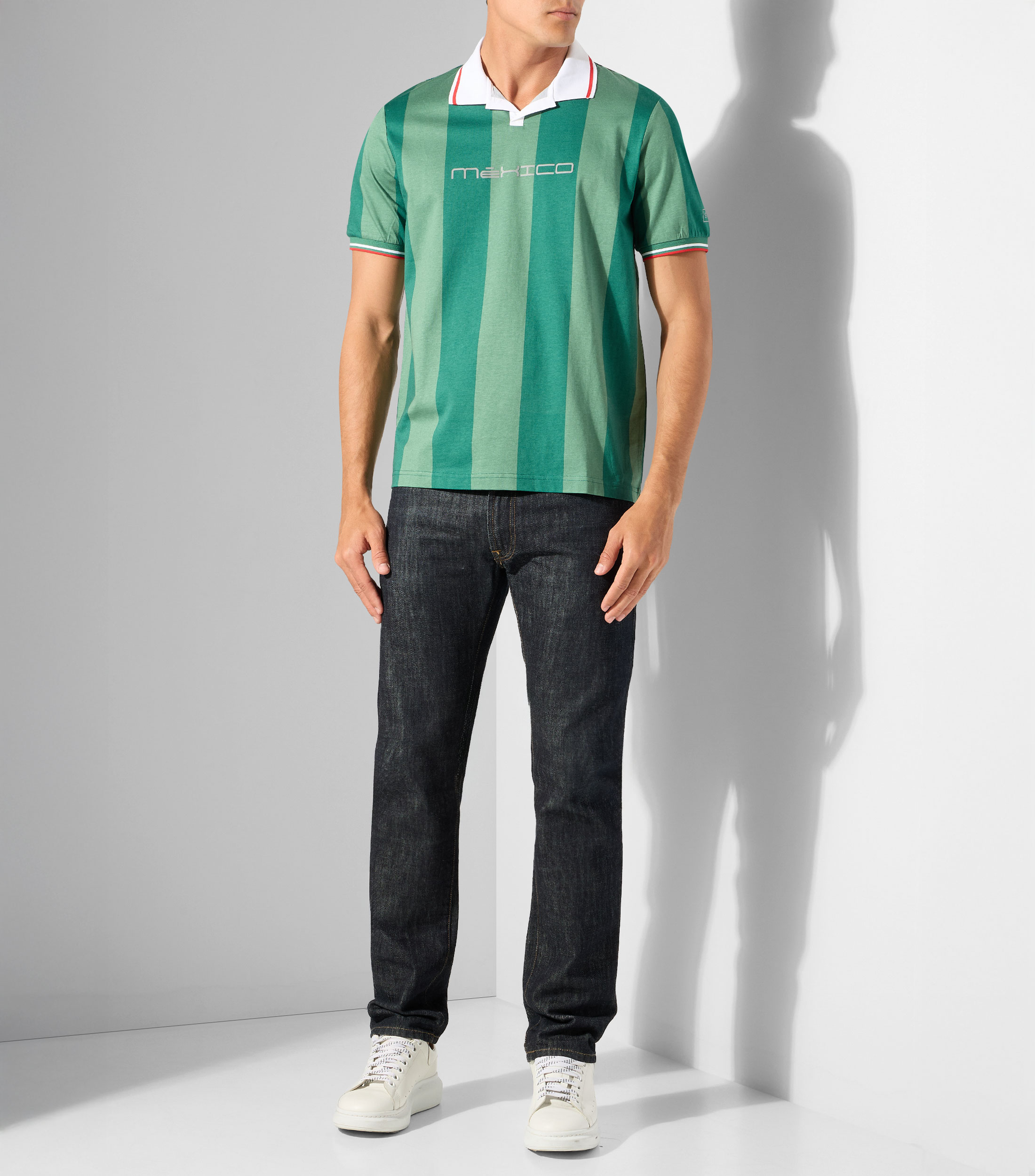 Playera tipo polo manga corta con franjas Hombre
