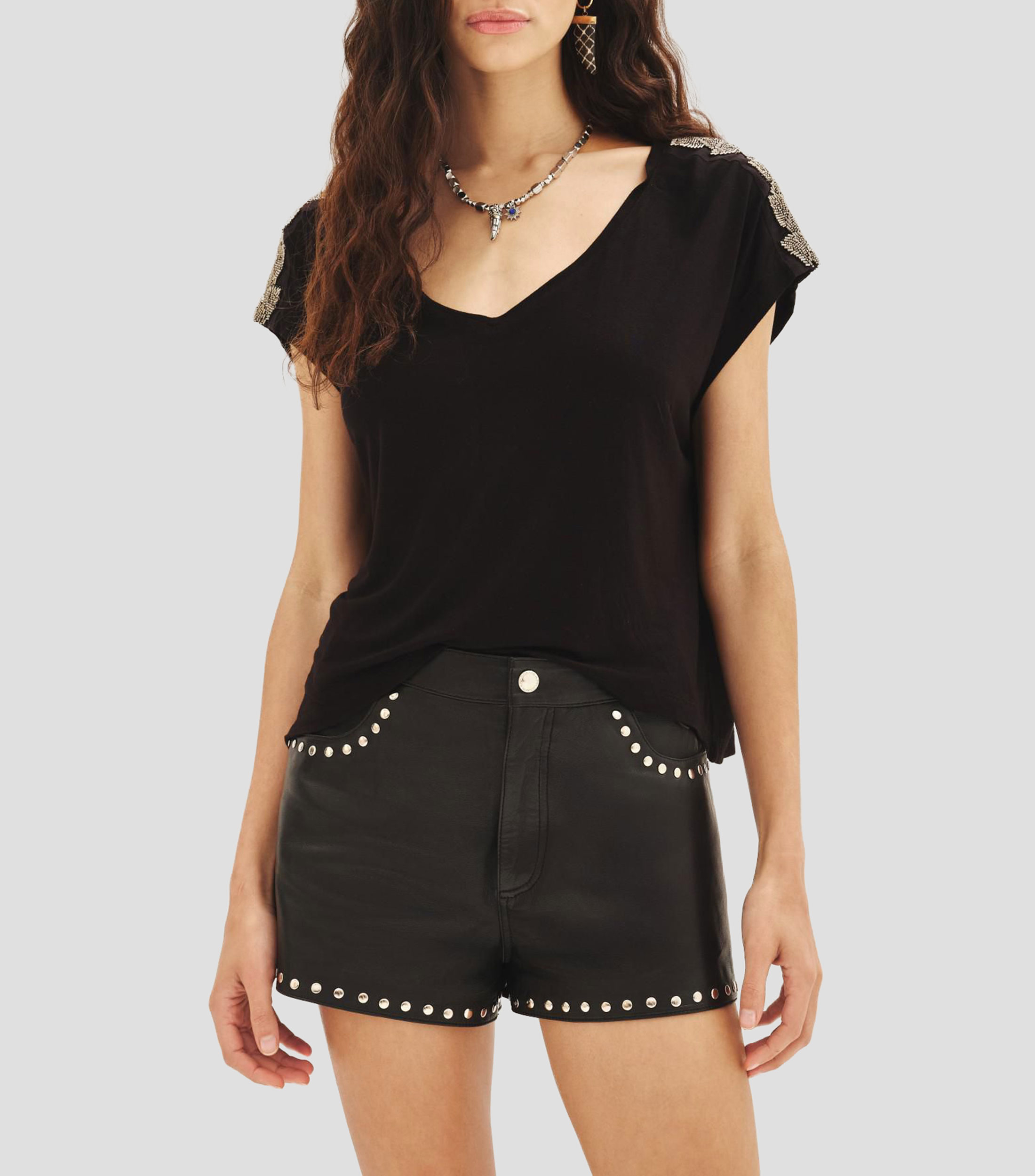 Playera cuello V manga corta lisa Mujer