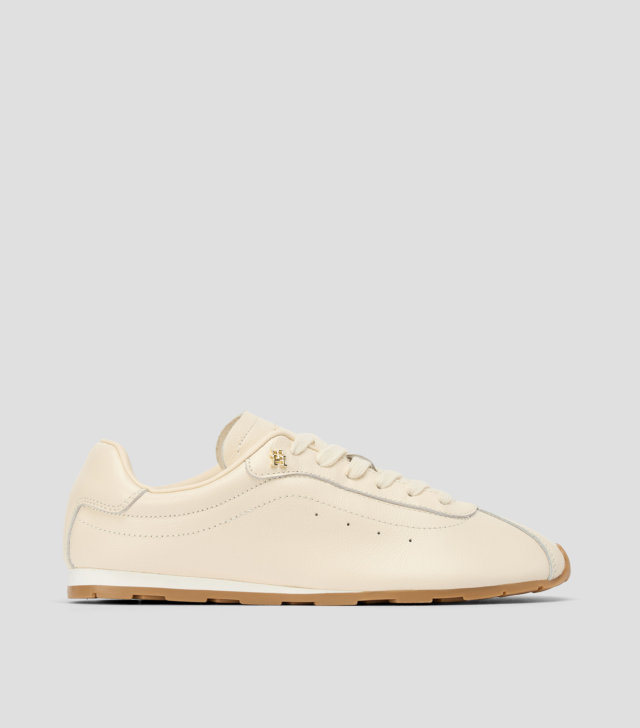 Tenis casuales Profile Runner en piel Mujer