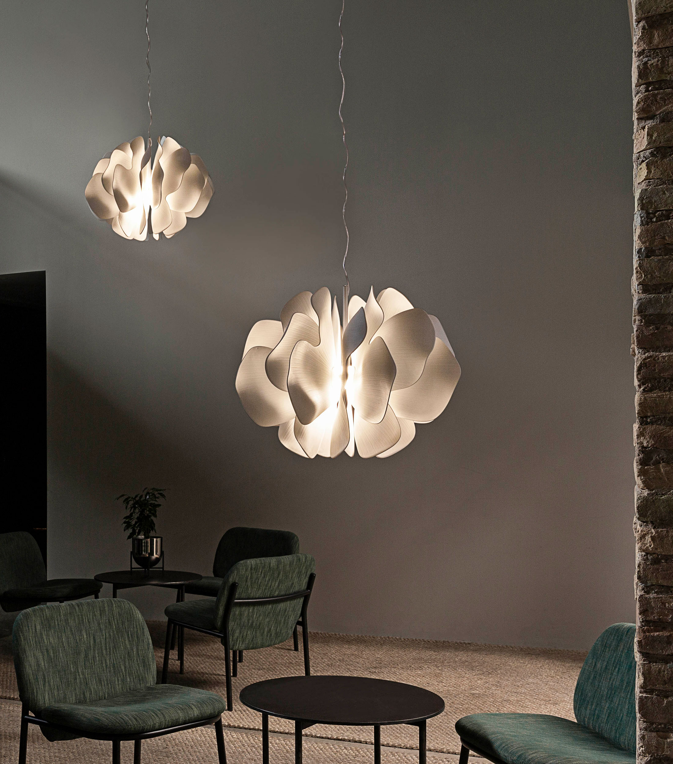 Lampara colgante Nightbloom 240 V