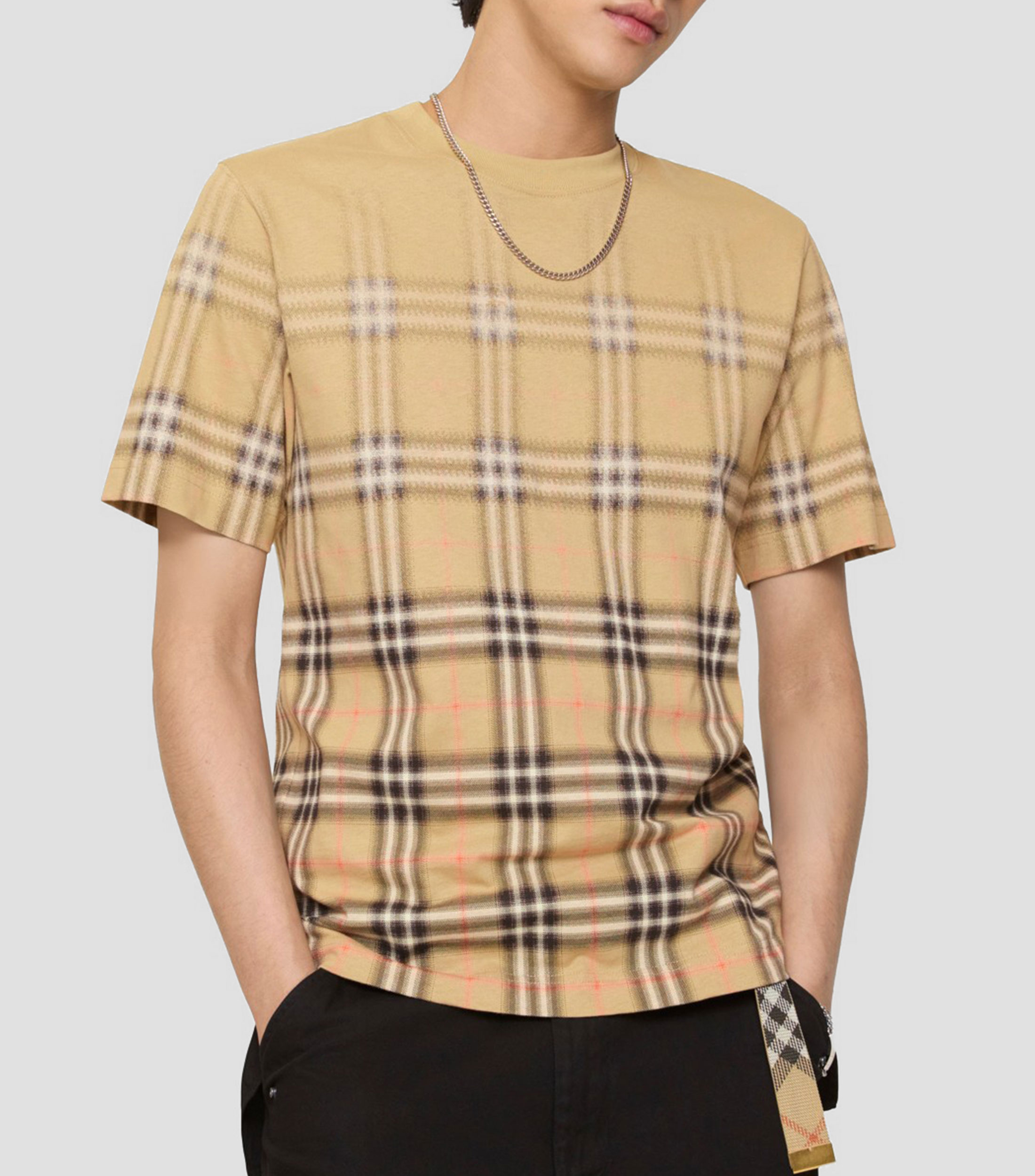 Playera de cuello redondo con manga corta y cuadros Hombre