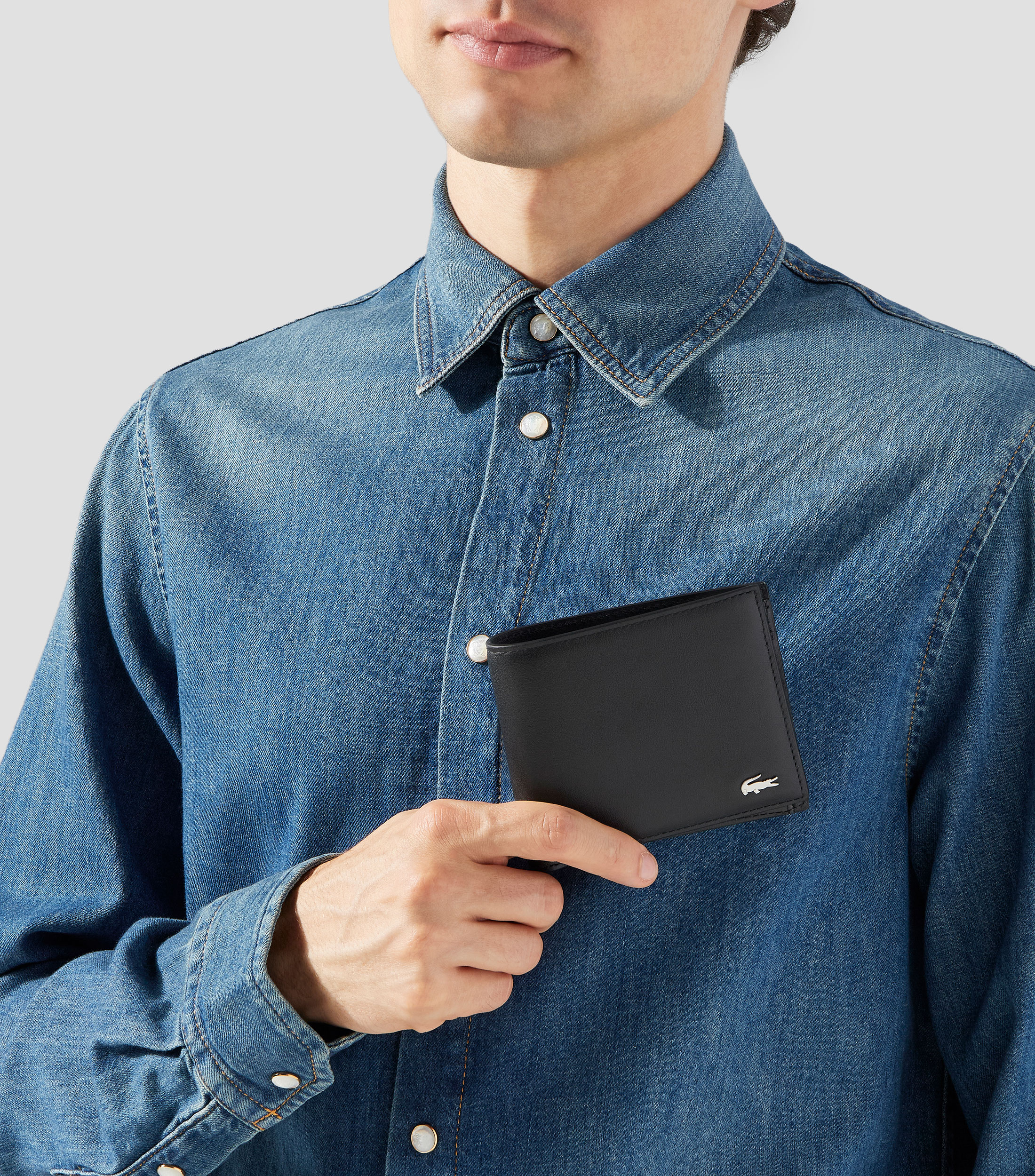 Cartera Bifold lisa en piel Hombre