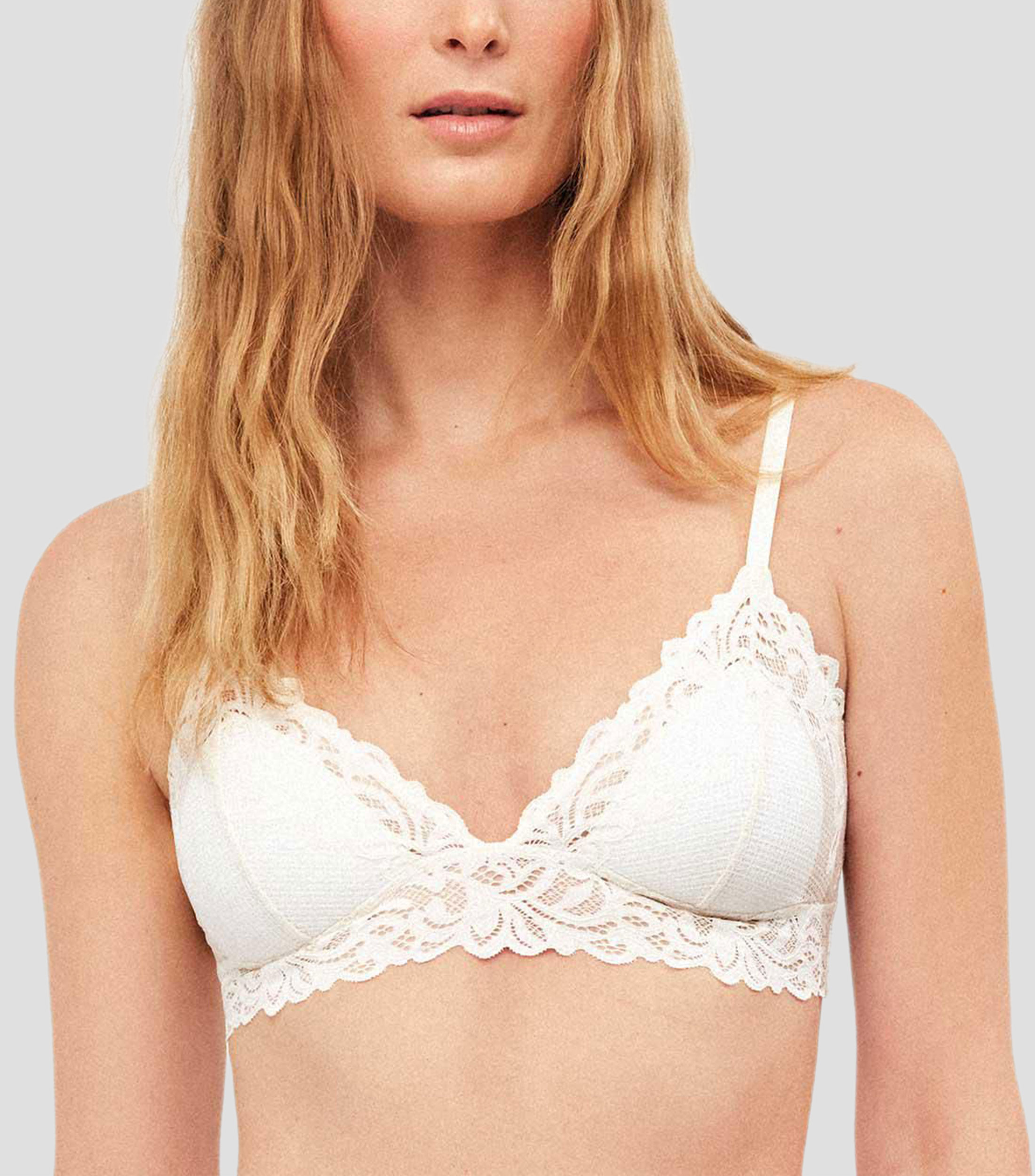 Brasier con encaje