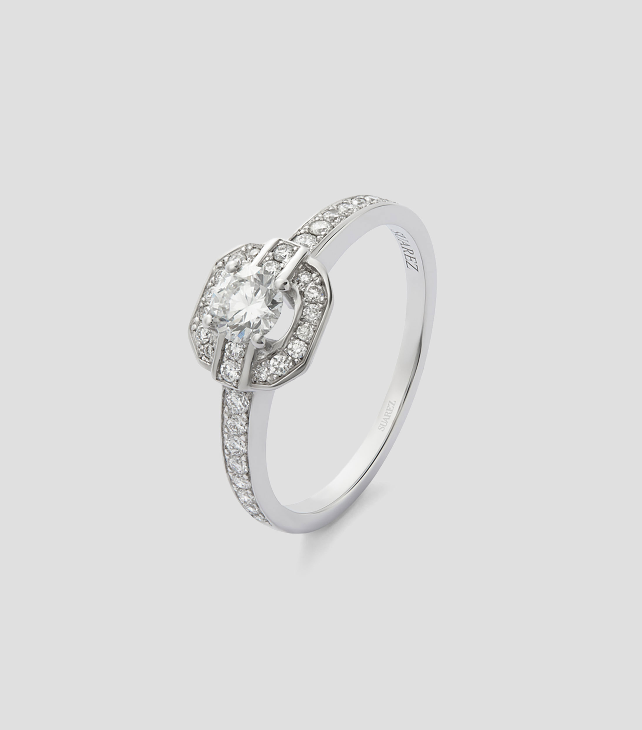 Anillo en Oro blanco de 18 Kilates con diamantes Mujer