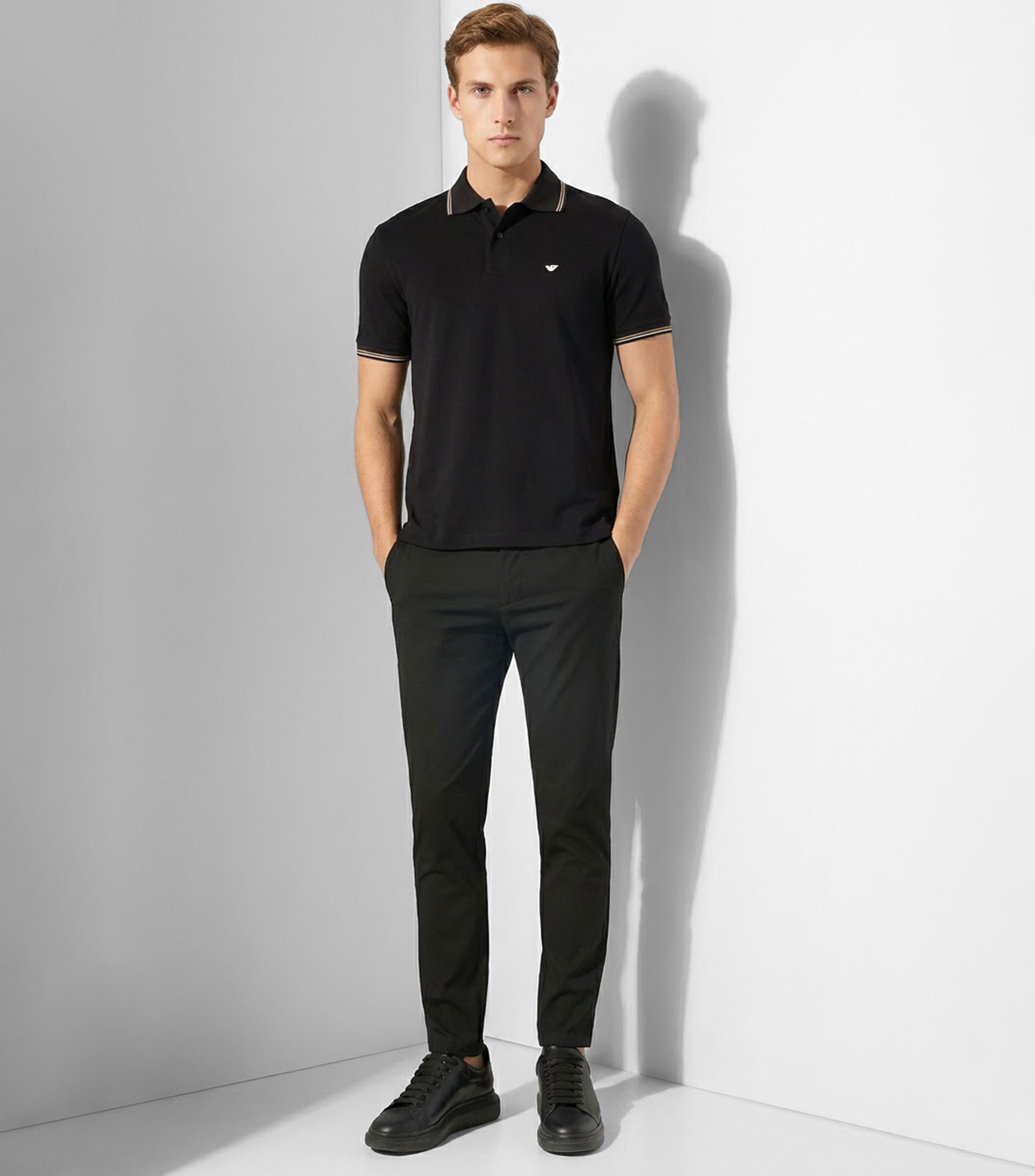 Playera tipo polo con manga corta lisa Hombre