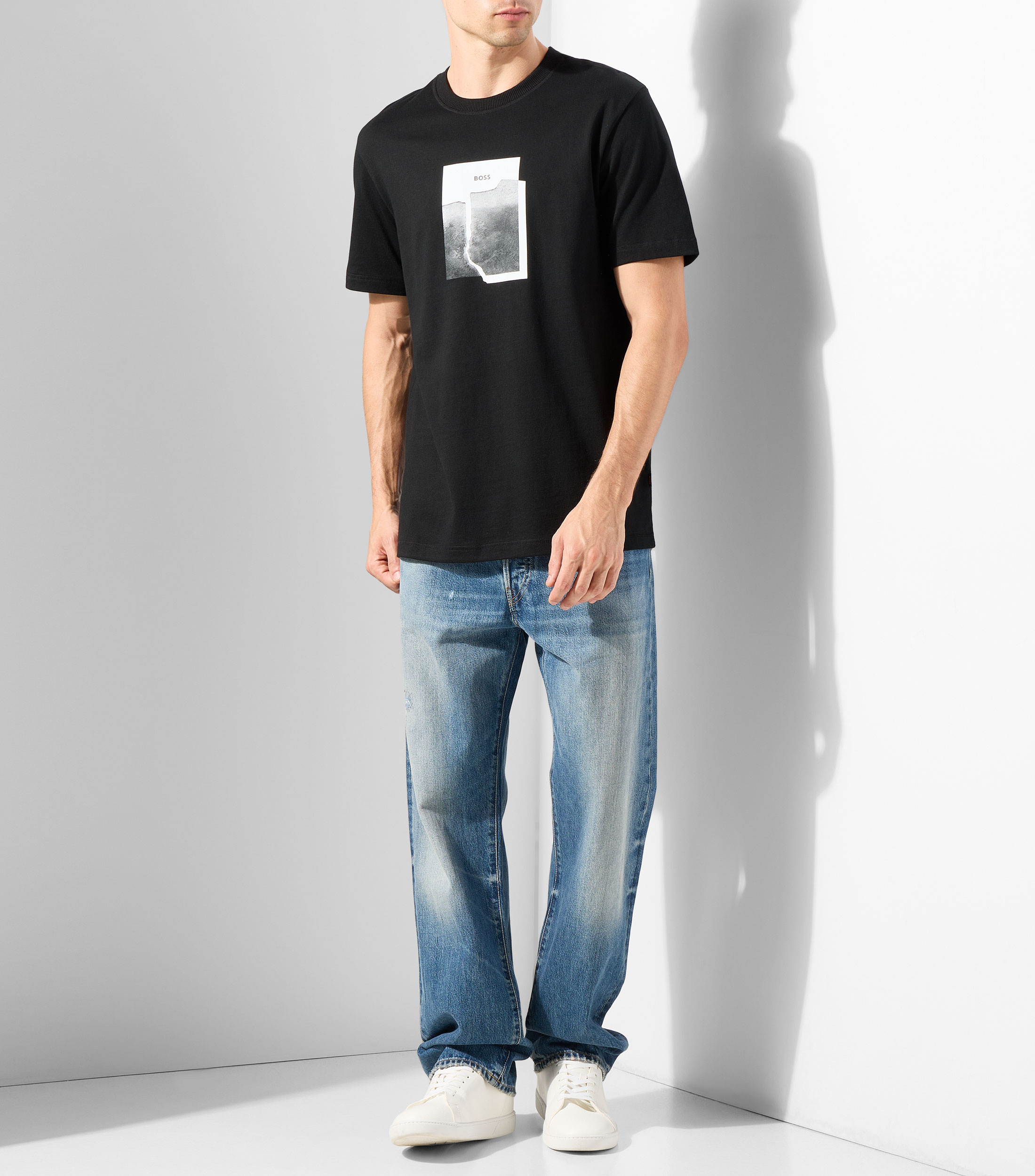 Playera cuello redondo manga corta estampada Hombre