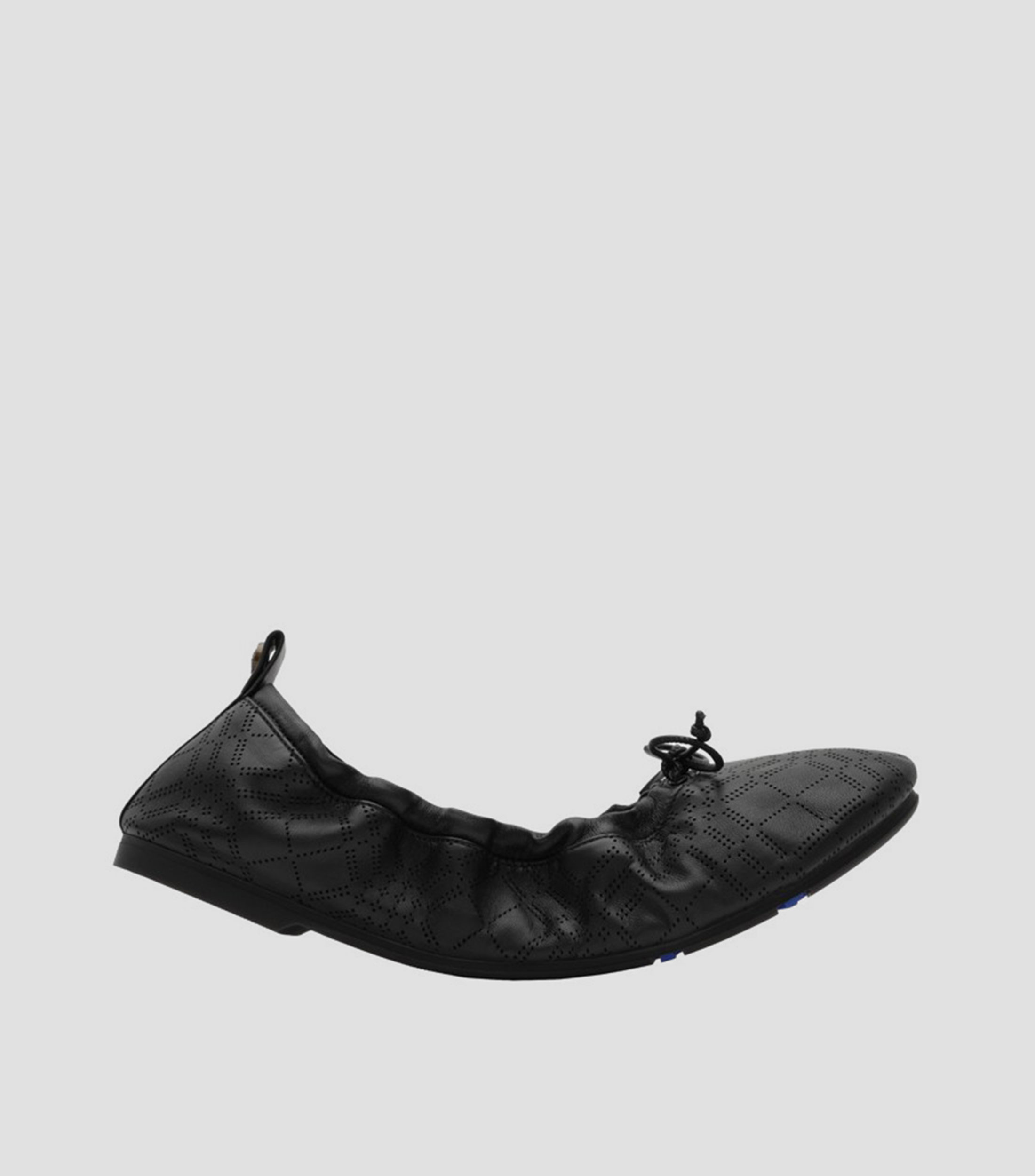 Flats en piel con moño Mujer
