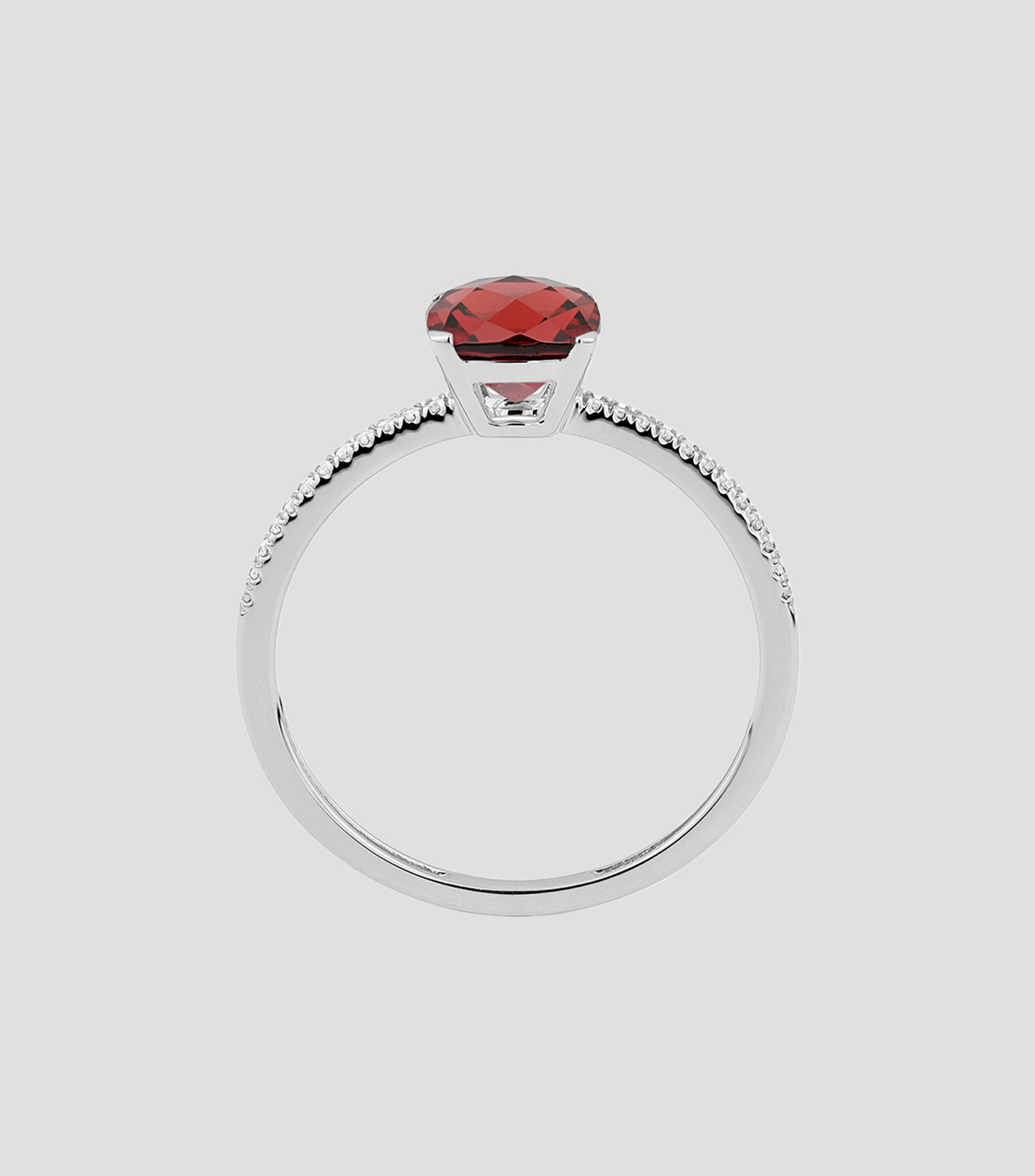 Anillo en oro blanco de 18 kilates con granate y diamantes Mujer