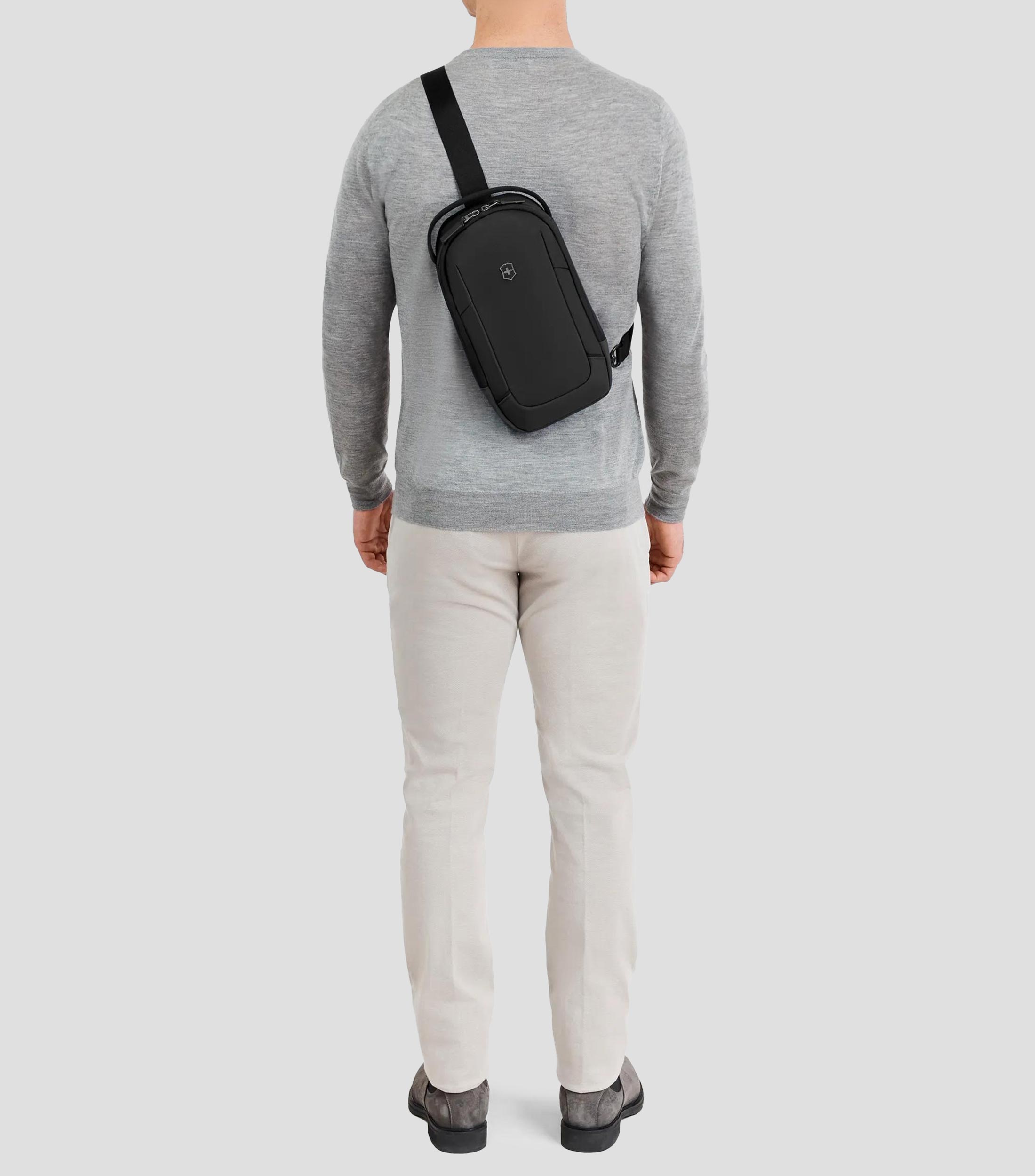 Bolso crossbody negro Altmont Modern liso Unisex