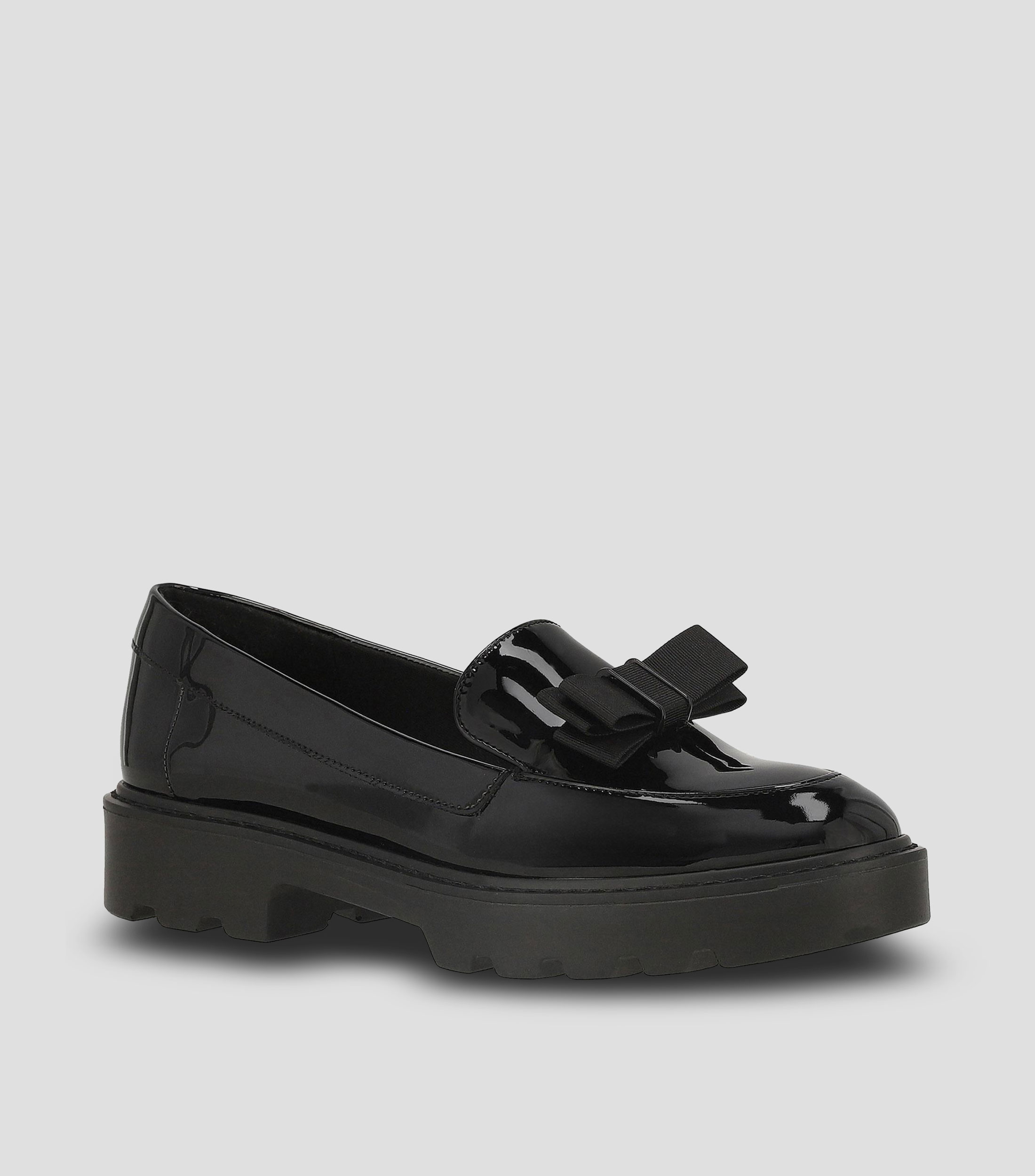 Mocasines acharolados Mujer
