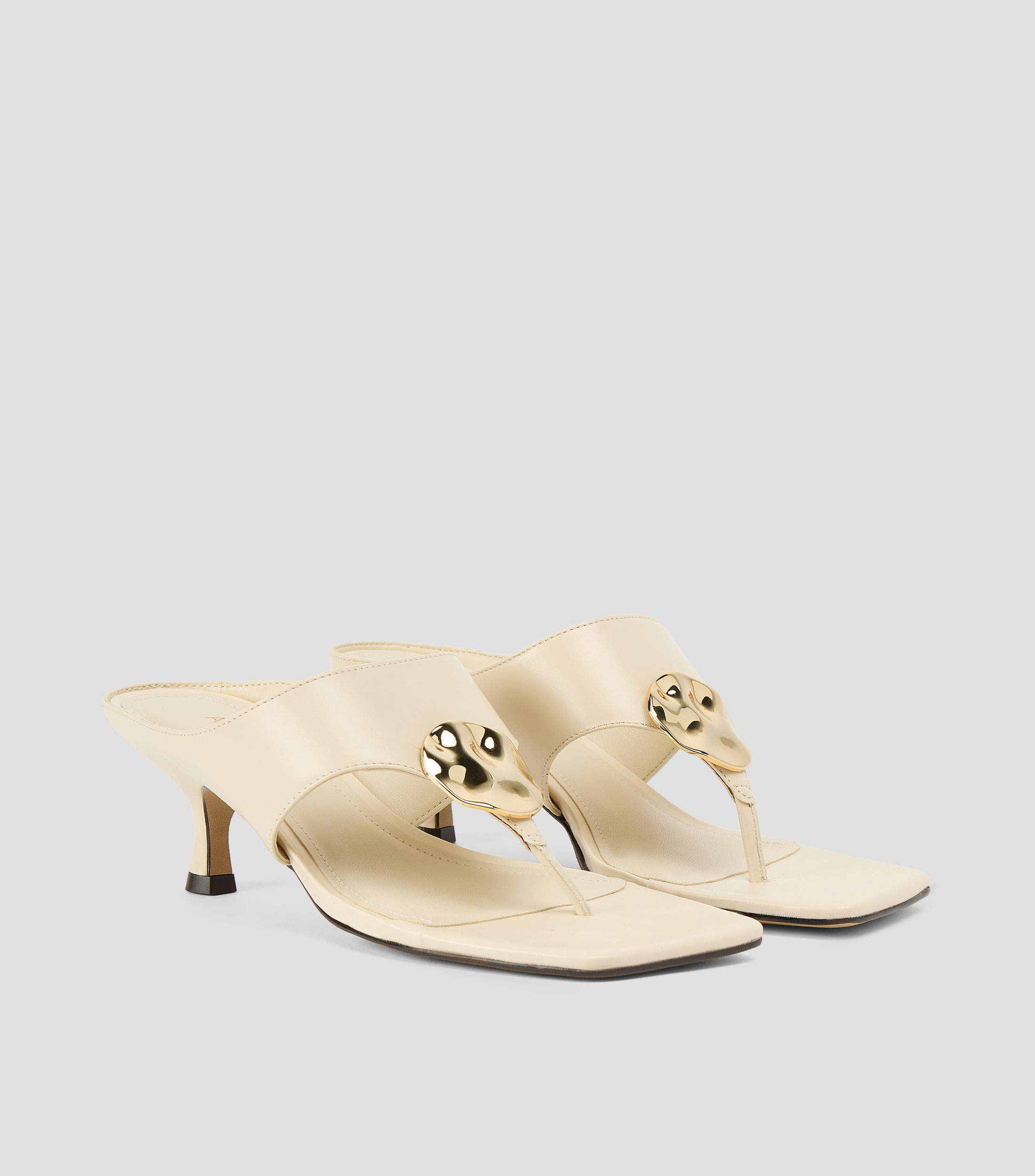 Sandalias con tacón bajo cuadrado Mujer