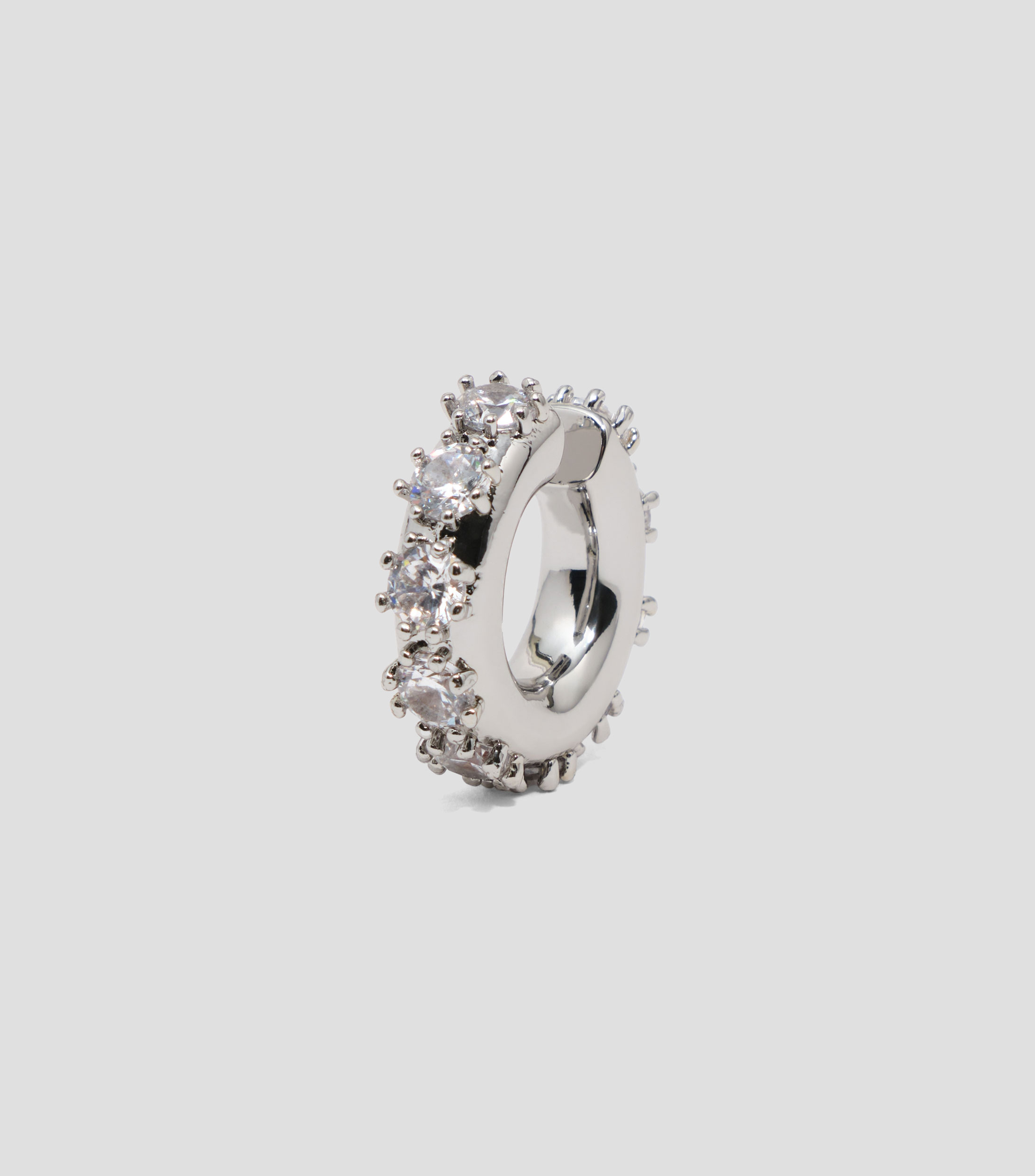 Aretes en plata de forma earcuff con cristales de garra Mujer