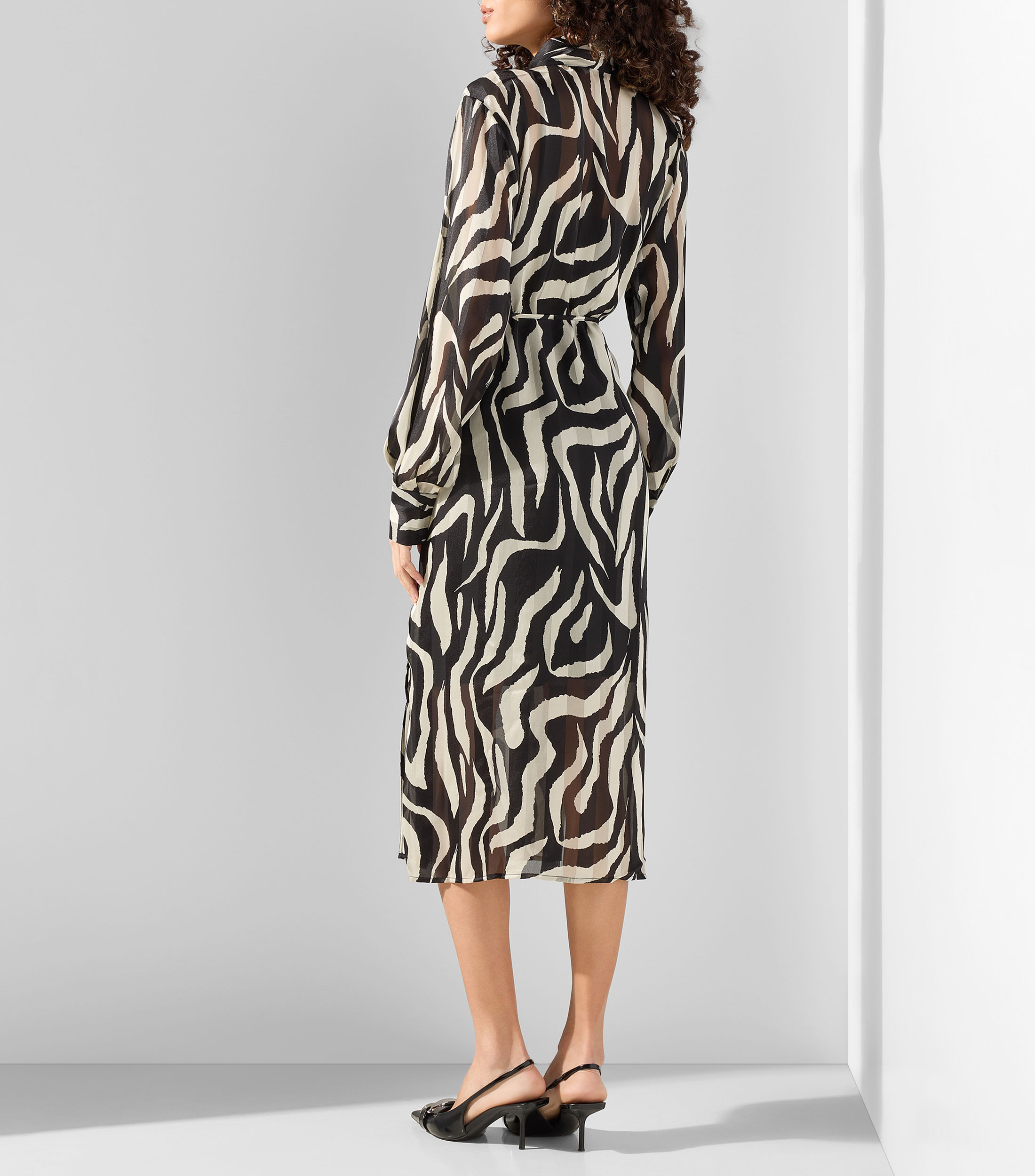 Vestido midi manga larga estampado Mujer