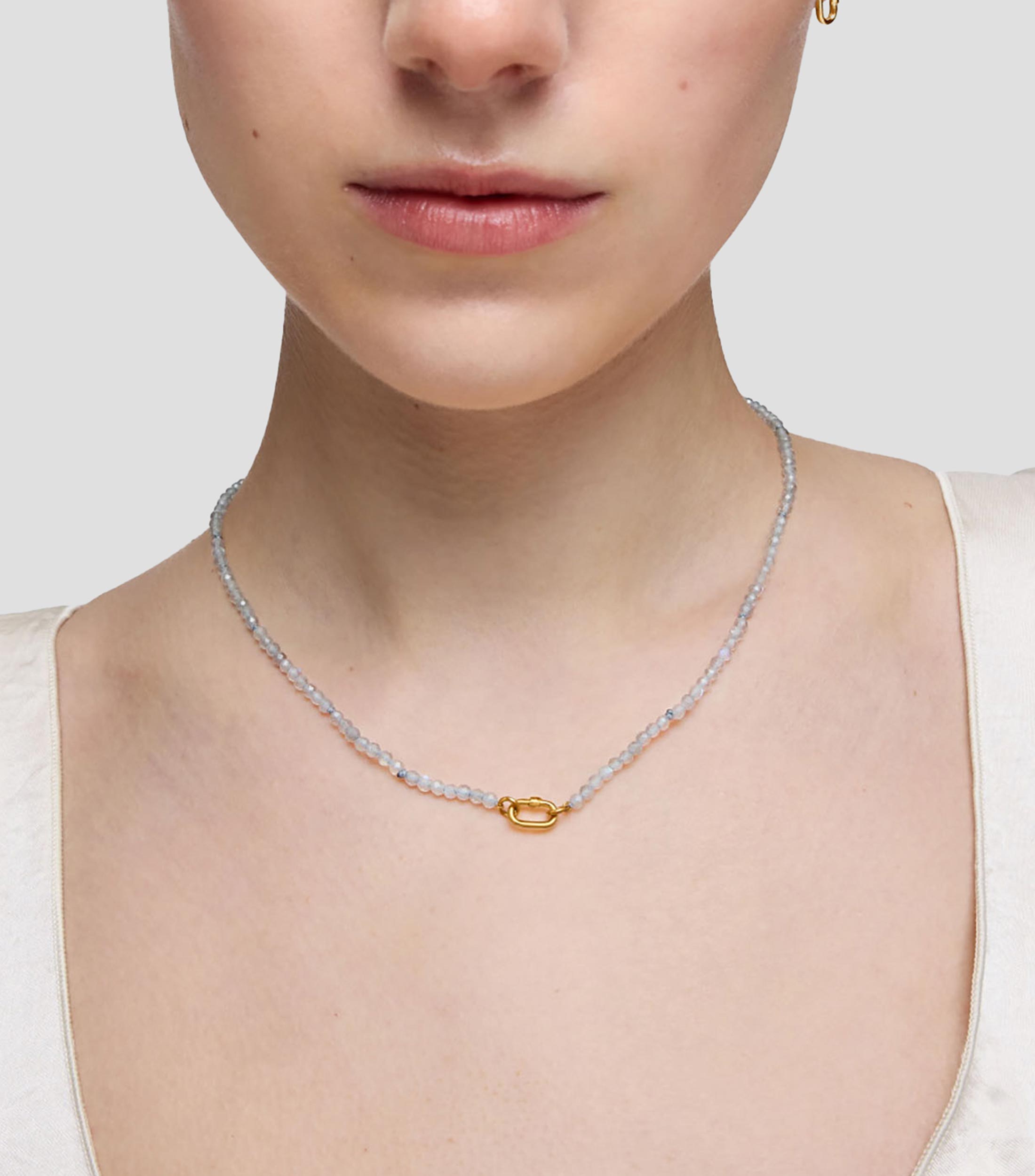 Collar corto Mujer