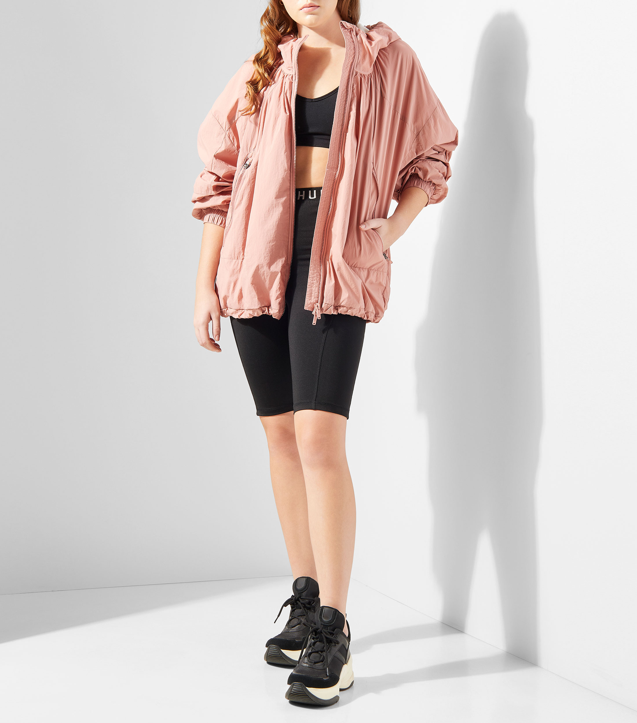 Chamarra para entrenamiento con capucha Mujer
