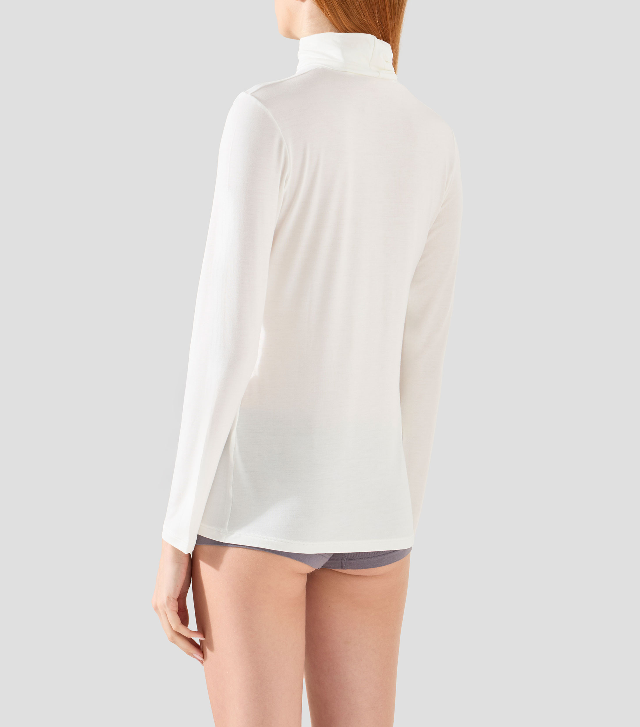 Playera cuello de tortuga manga larga lisa Mujer
