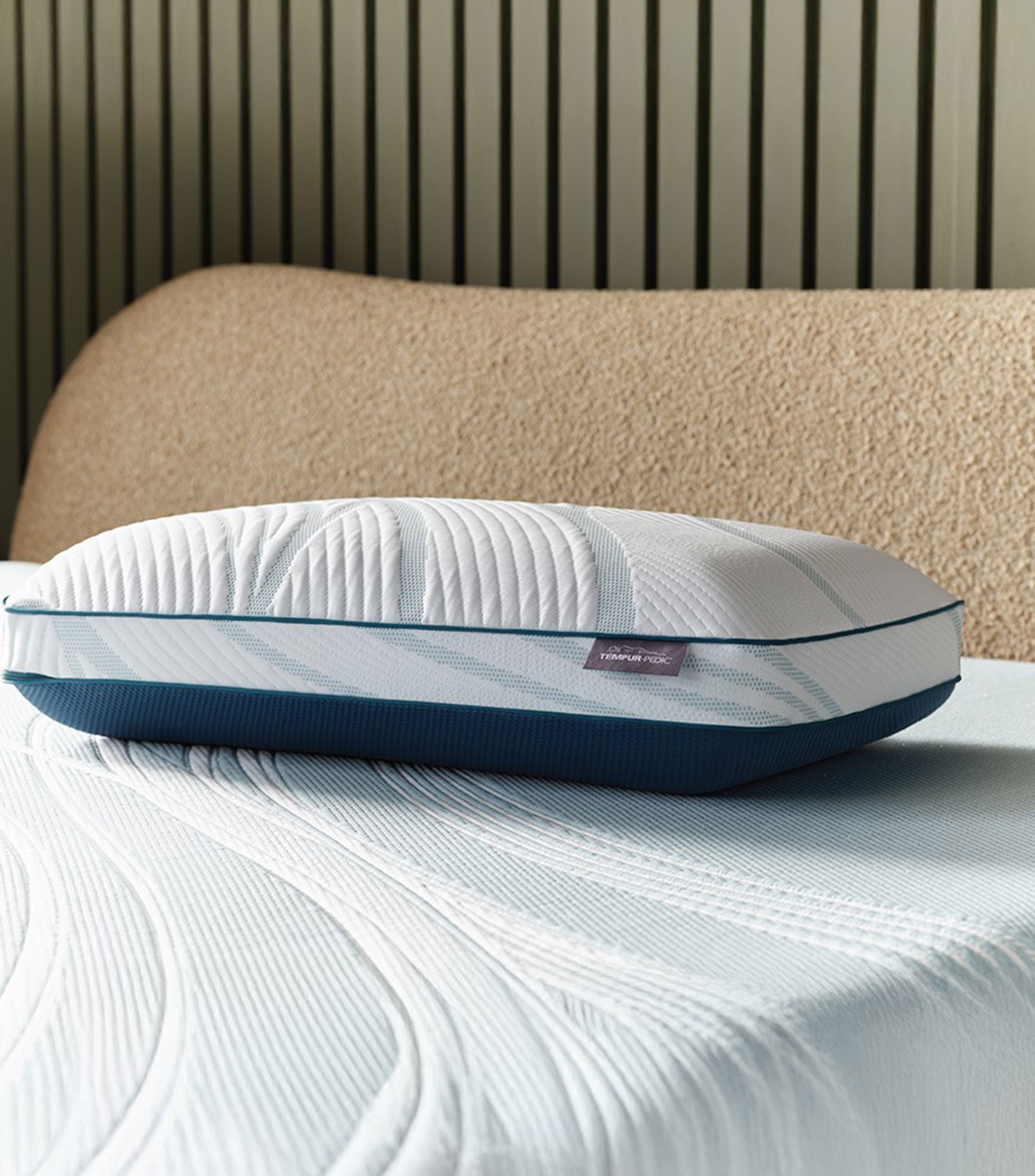Almohada queen size confort medio Adapt Prohi blanca