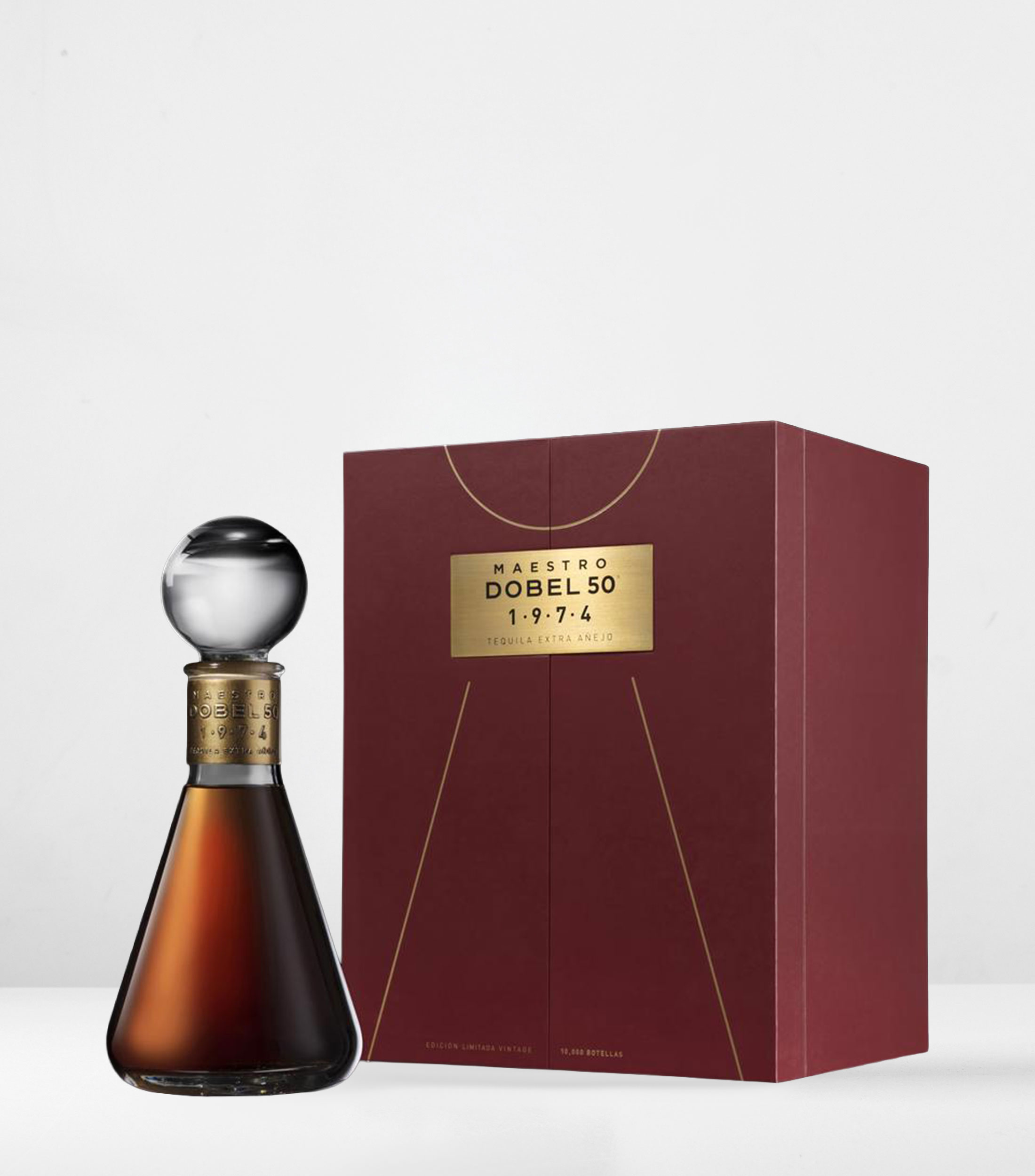Tequila Extra Añejo Maestro Dobel 50 Edición 1974, 700 ml