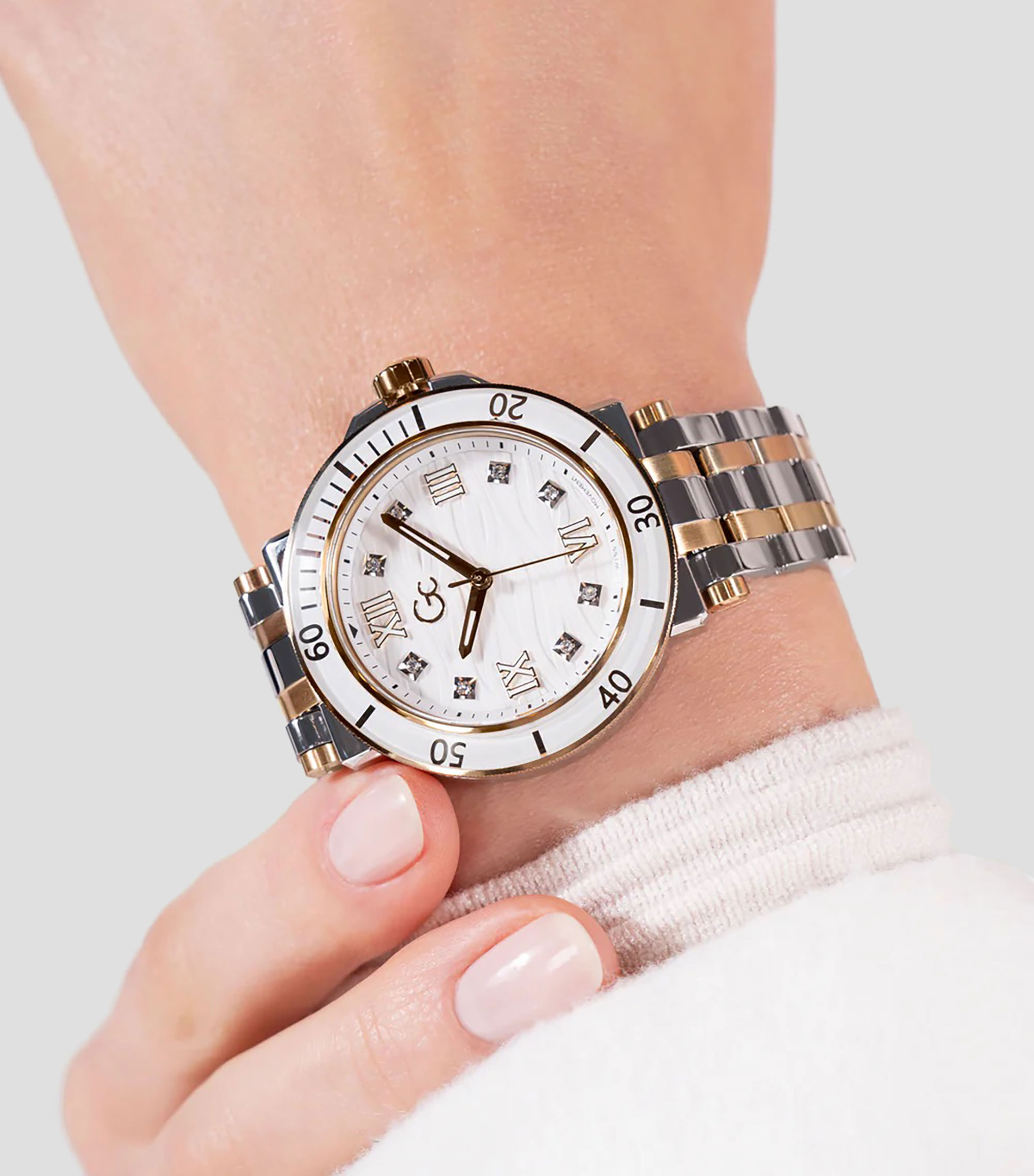 Reloj para Mujer One Sport deportivo plateado/dorado
