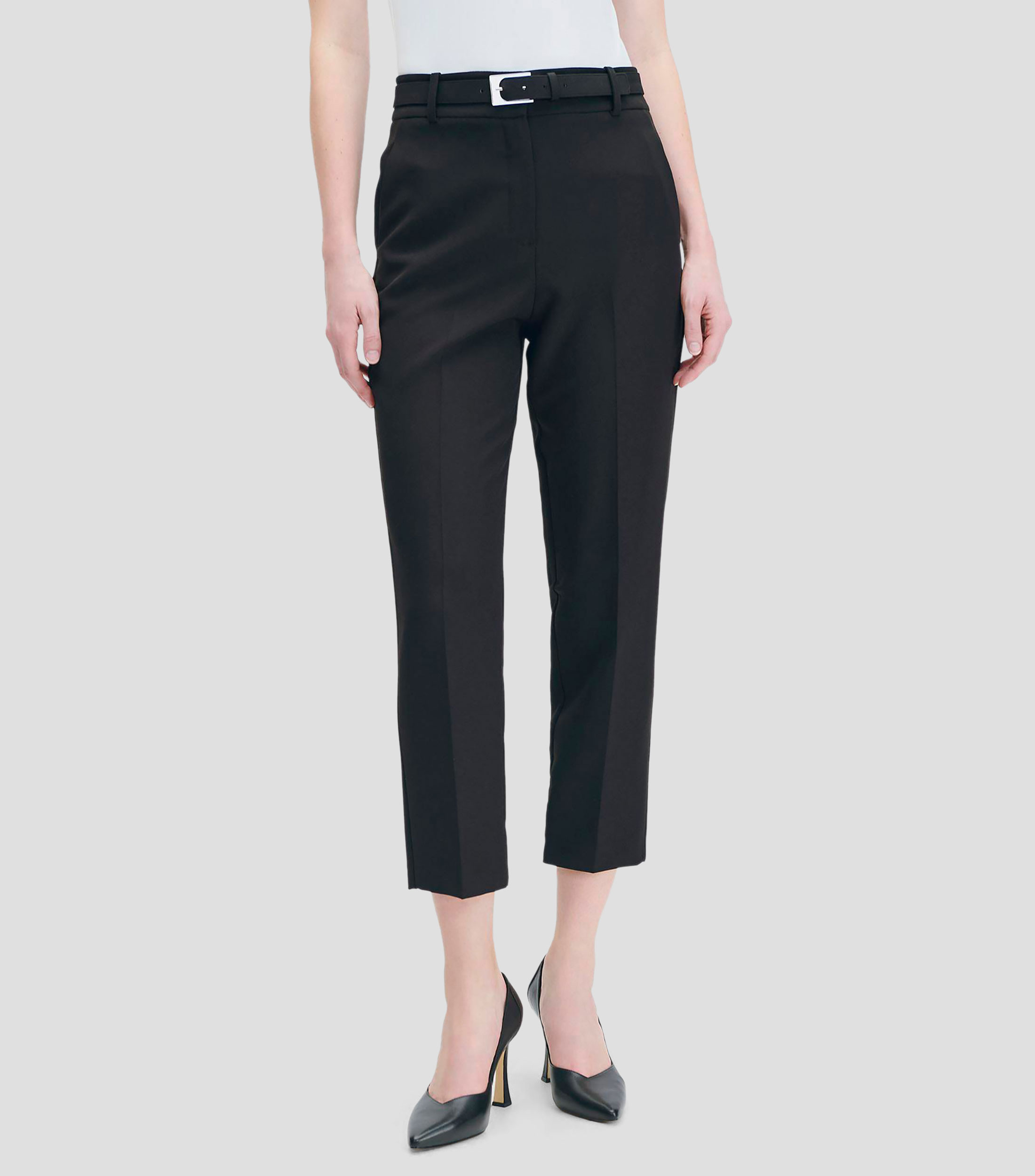 Pantalón Carrot Tiro Alto Negro con Cinturón Mujer
