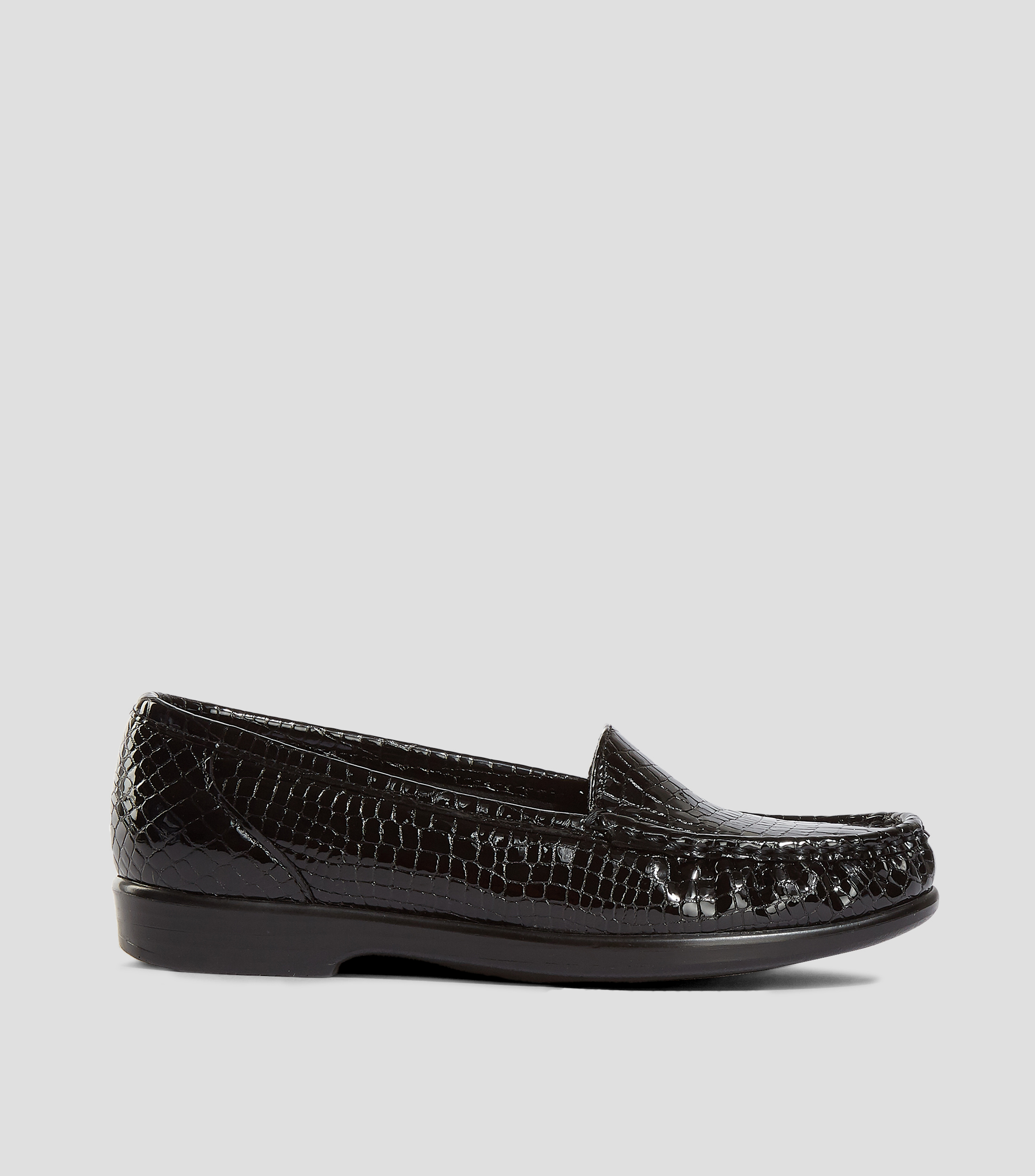Mocasín horma mediana piel suave. Terminado animal skin Mujer