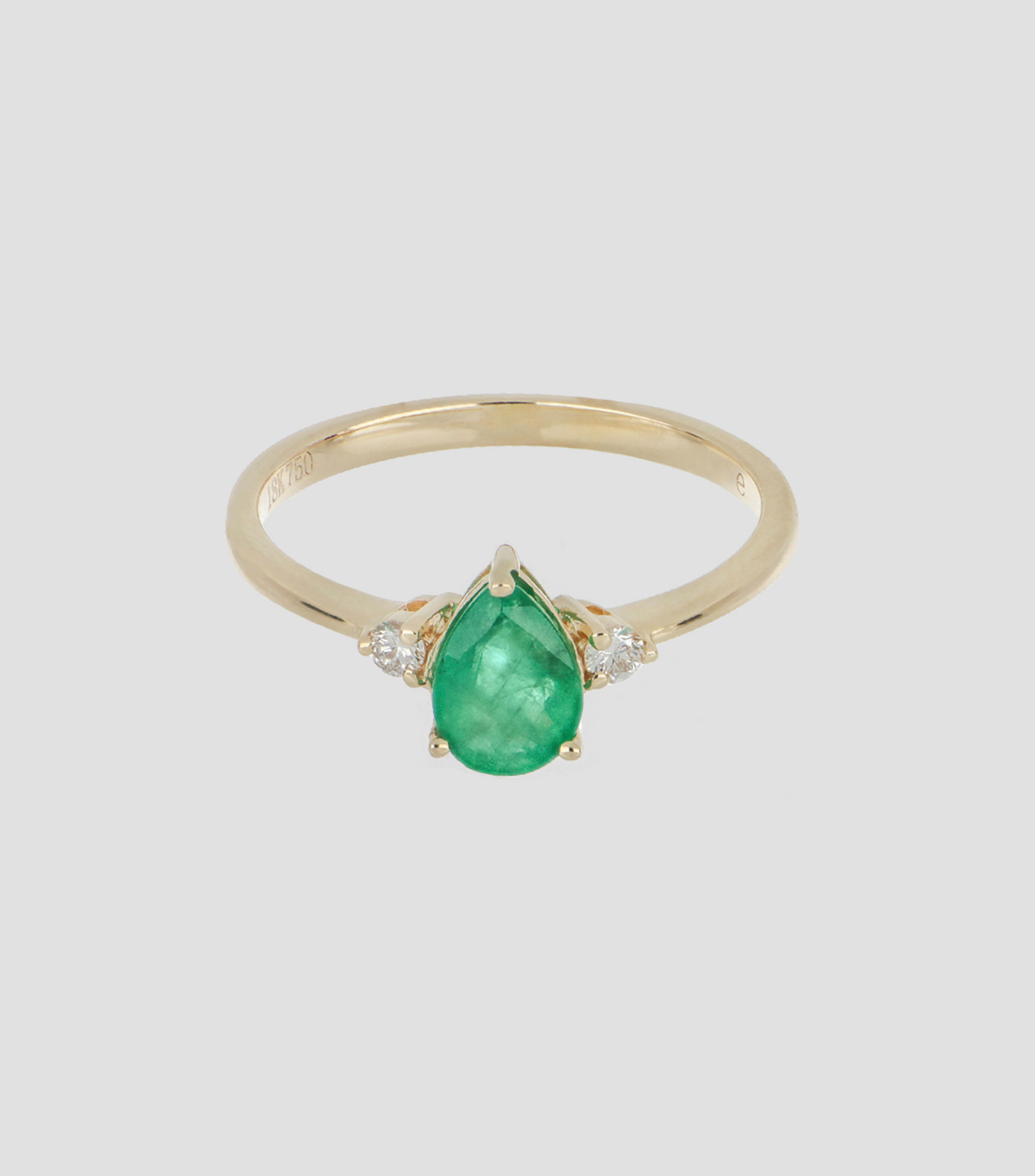 Anillo en Oro de 18 Kilates con Piedras Mujer