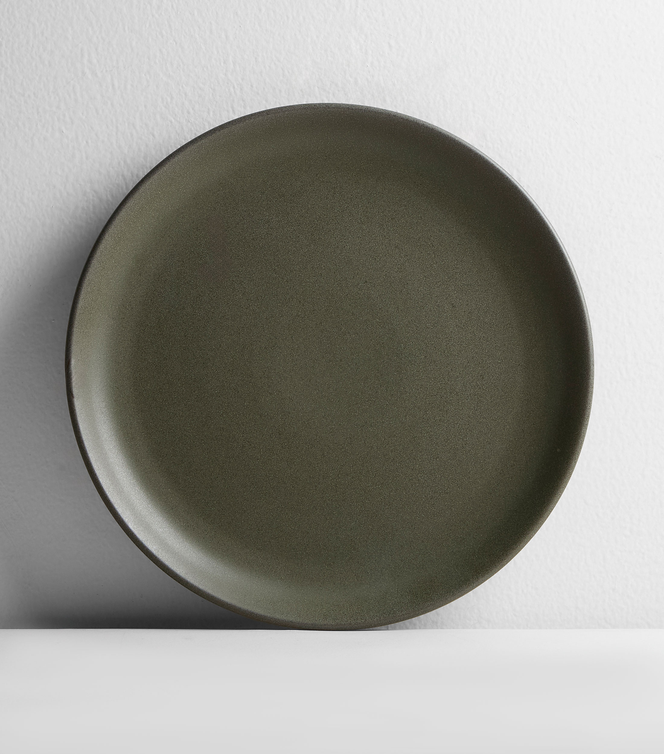 Plato trinche verde militar en cerámica