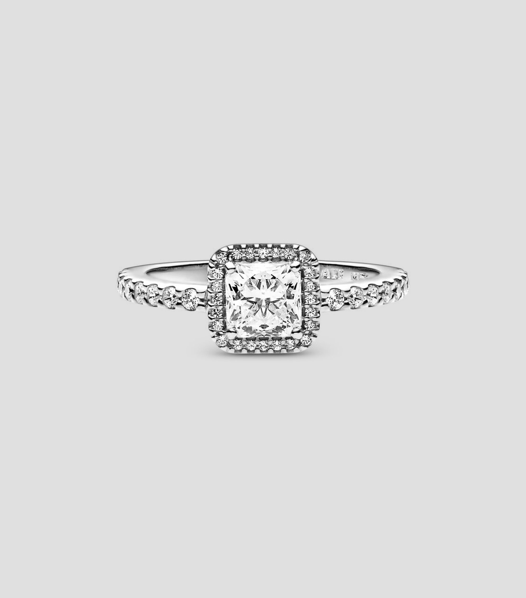 Anillo en Plata .925 con Zirconias Mujer