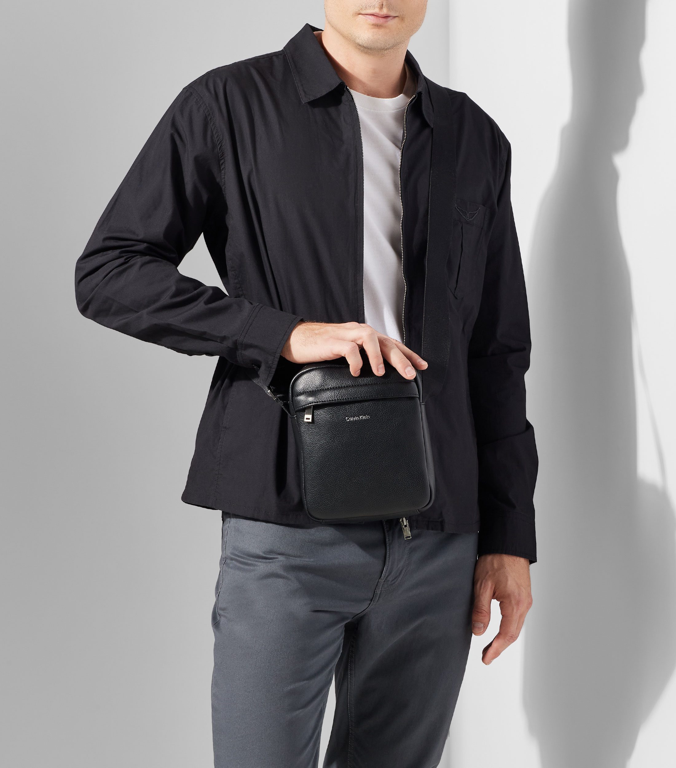 Bolso crossbody Reporter liso Hombre