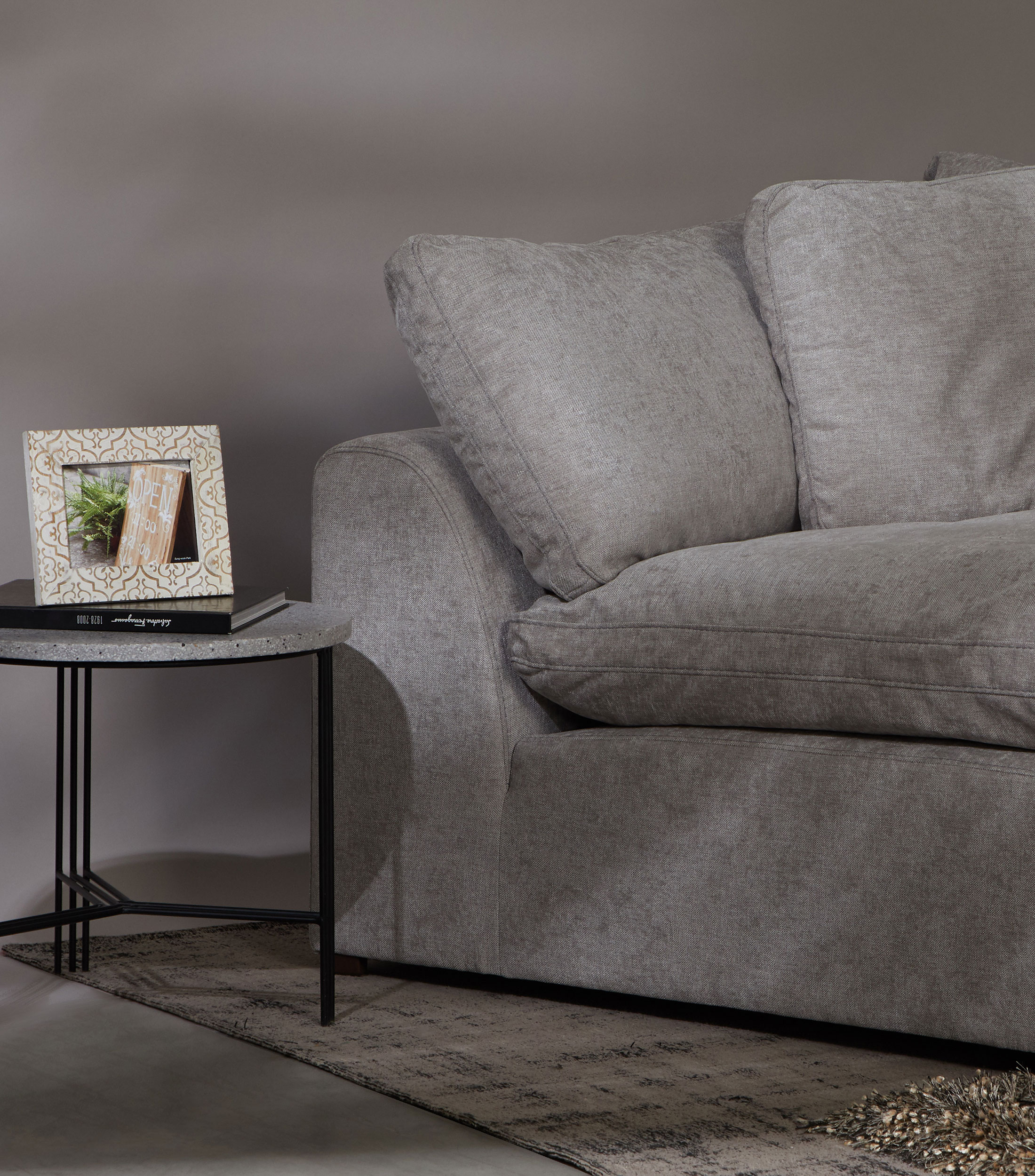 Esquinero Serena Gris