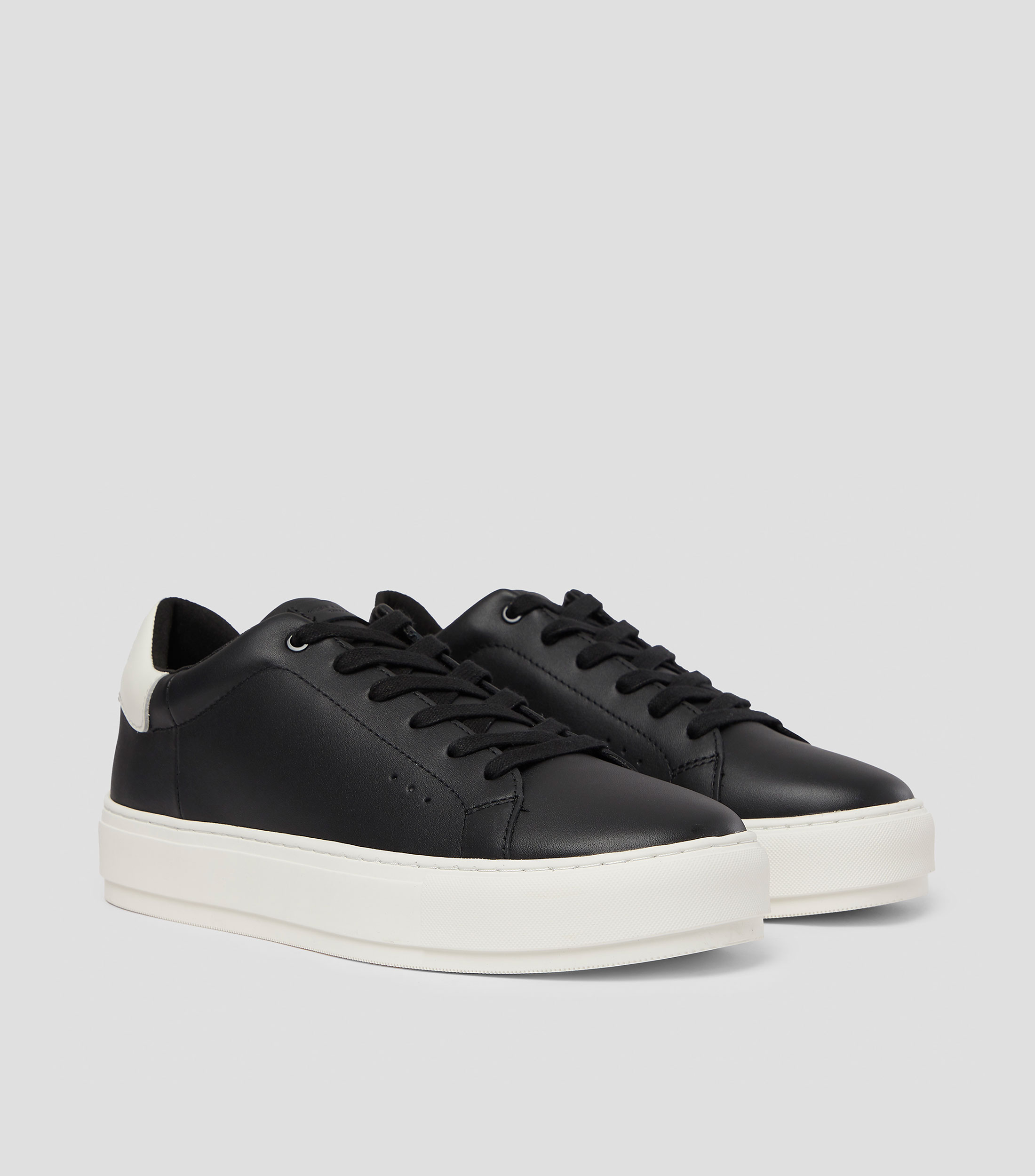 Tenis casuales en piel Hombre