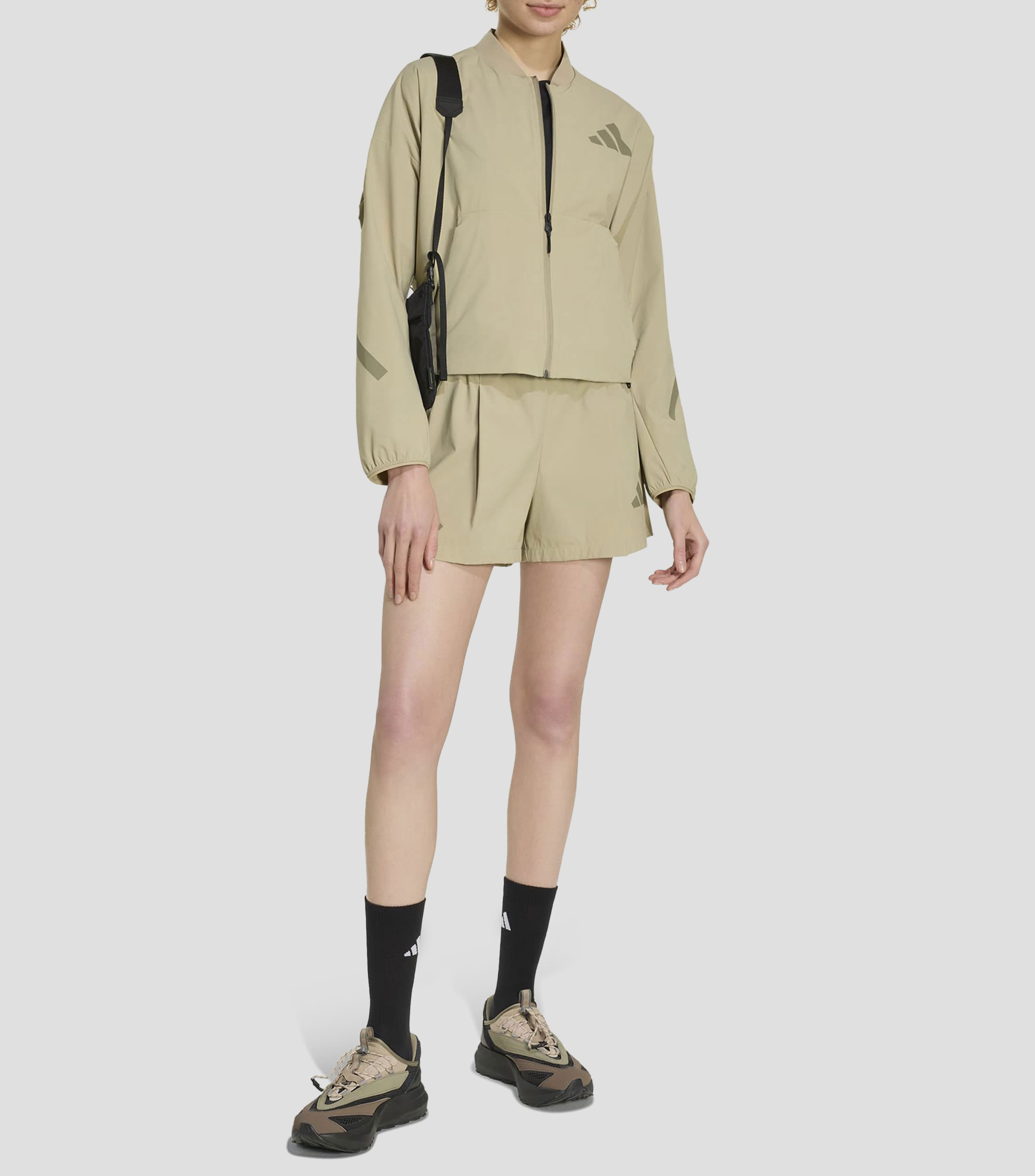 Short para entrenamiento Z.N.E. liso Mujer