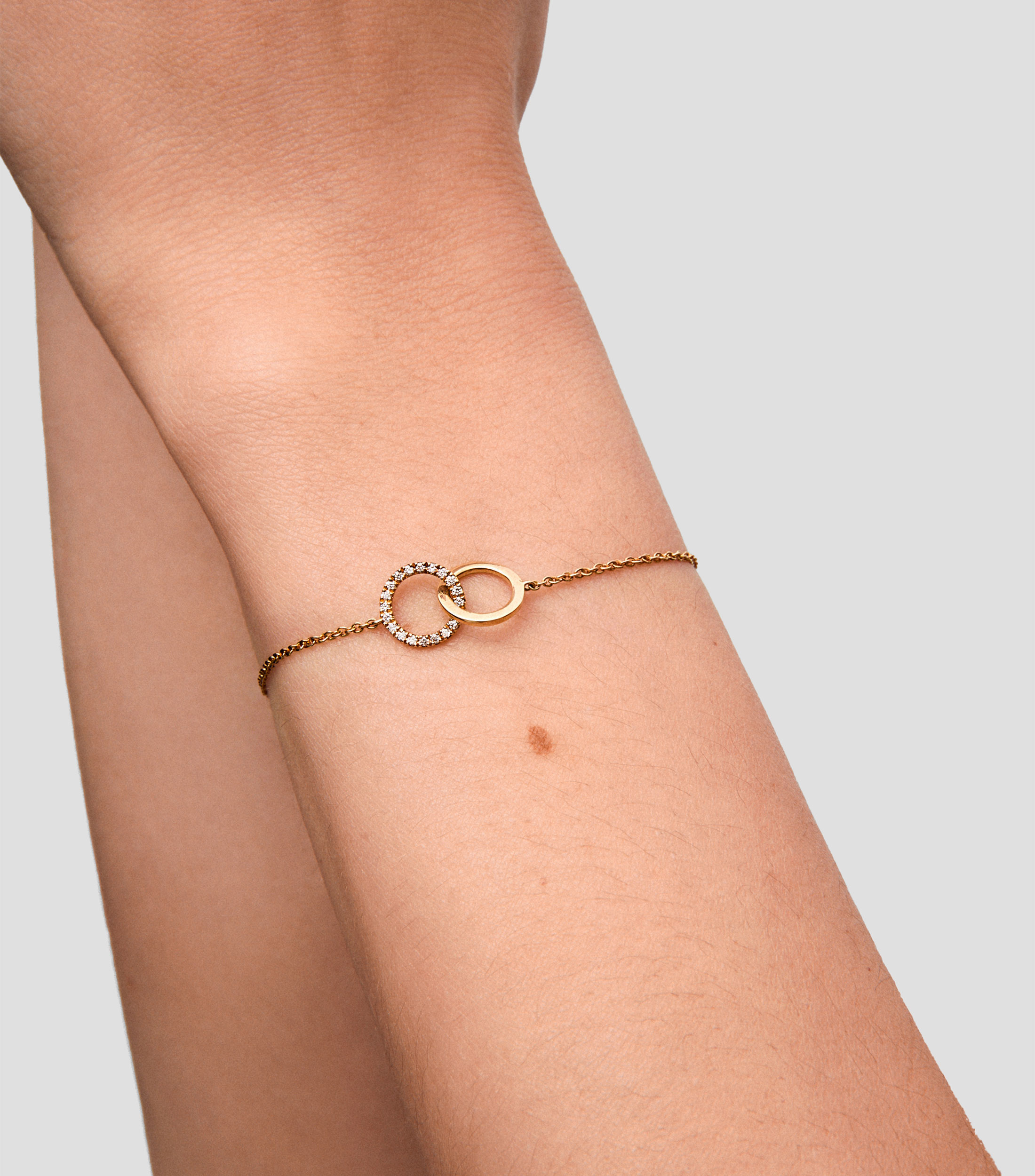 Pulsera en oro amarillo de 18 kilates con diamantes Idalia Mujer
