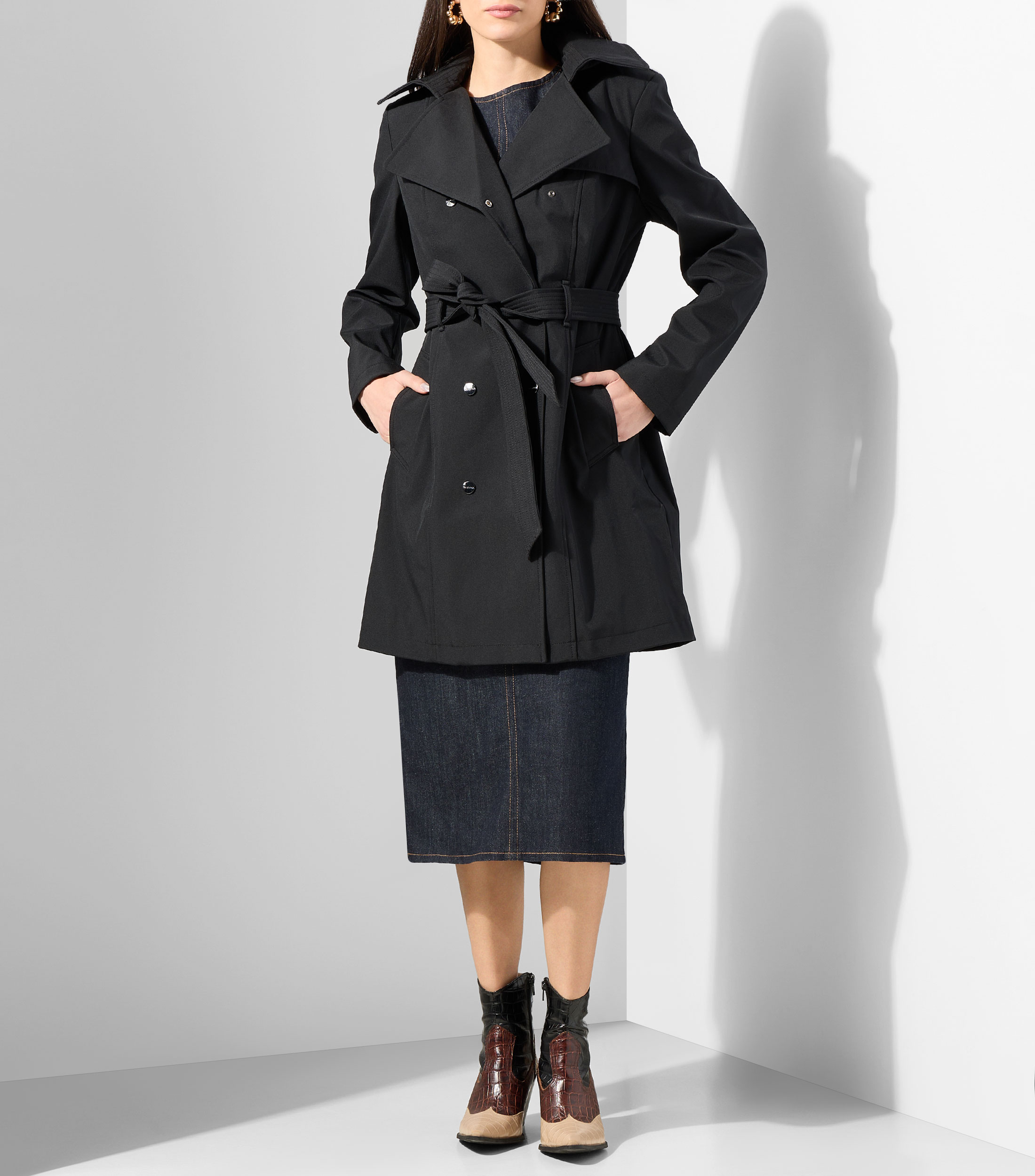 Gabardina midi con botonadura Mujer