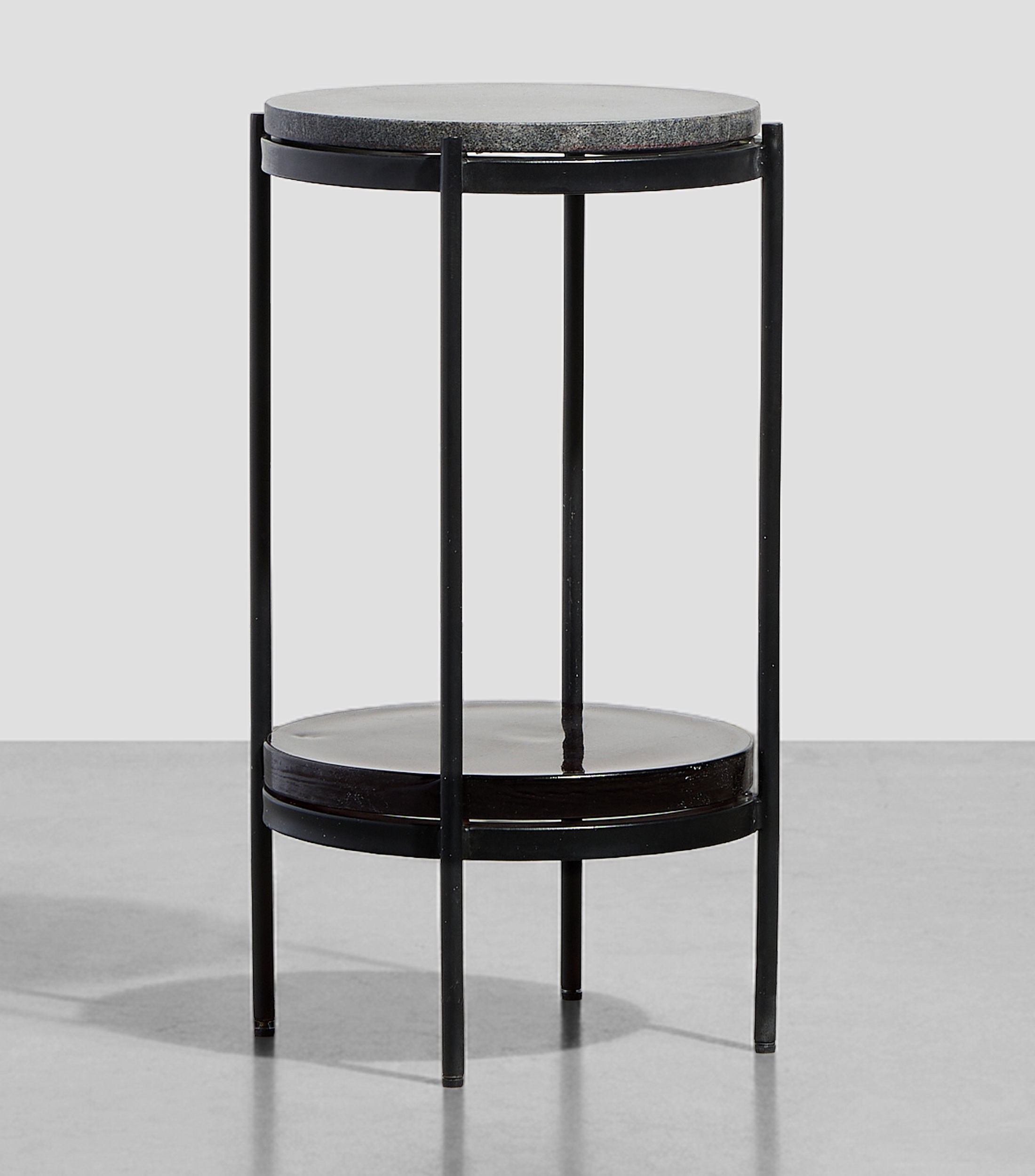 Mesa Auxiliar Sonu con Cristal Rojo