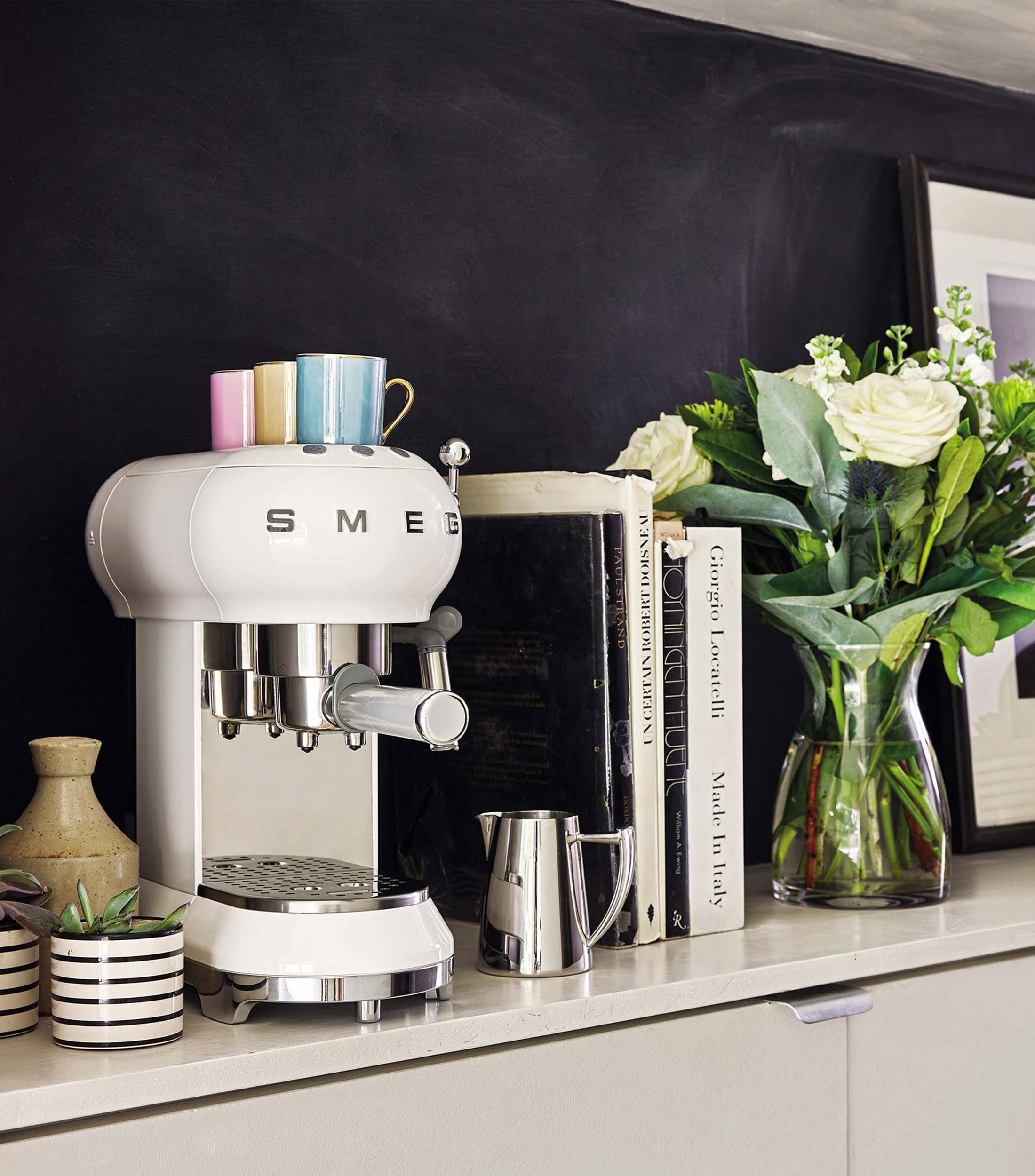 Cafetera Expreso ECF02WHUS Blanco
