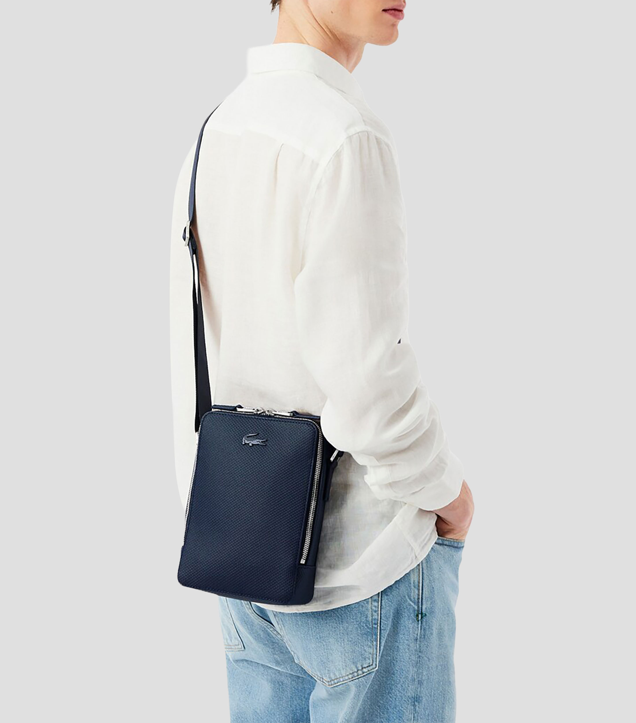 Bolso Crossbody en piel vacuna con microdiseños Hombre