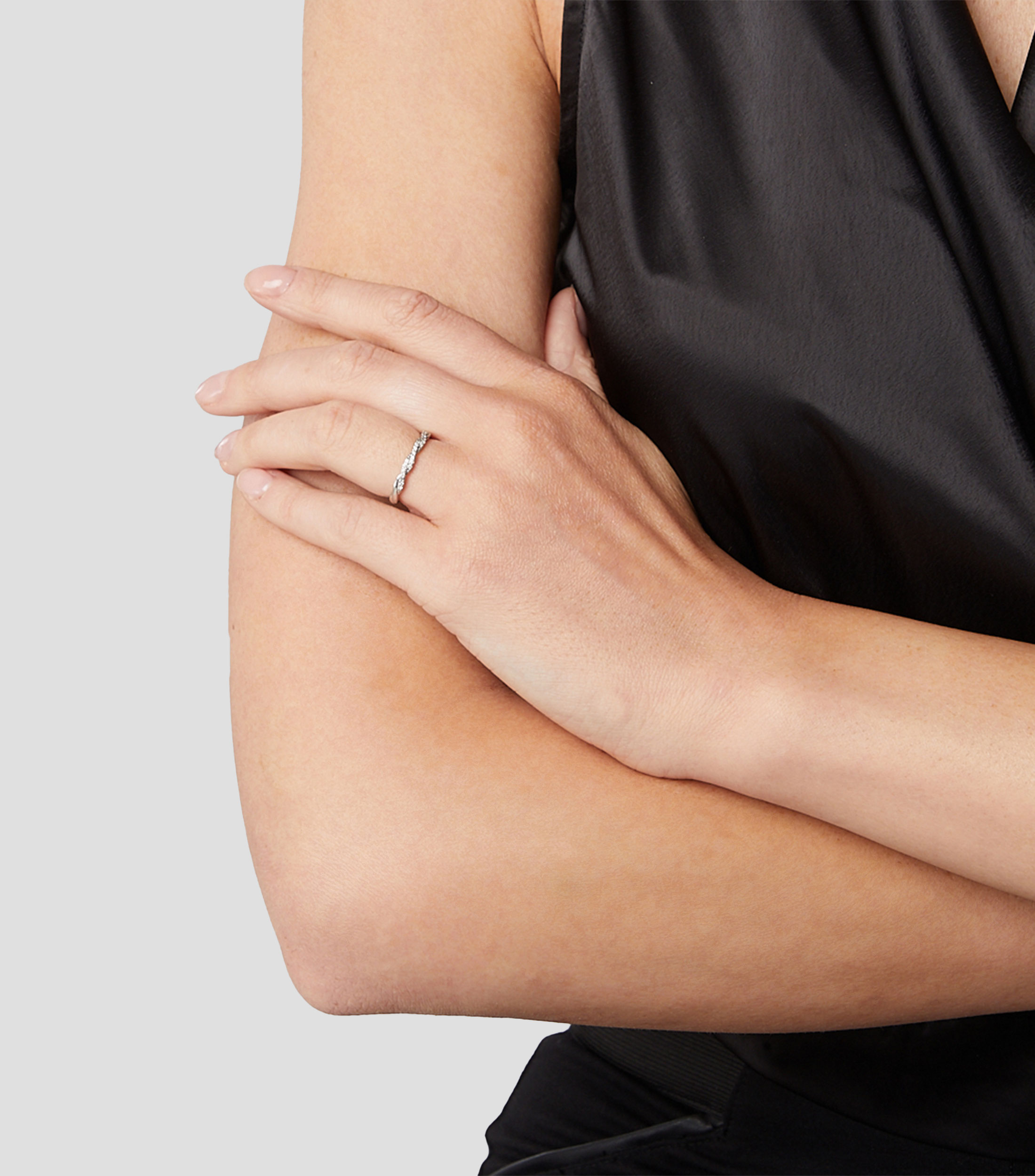 Anillo churumbela en Oro blanco de 14 kilates con diamantes Mujer