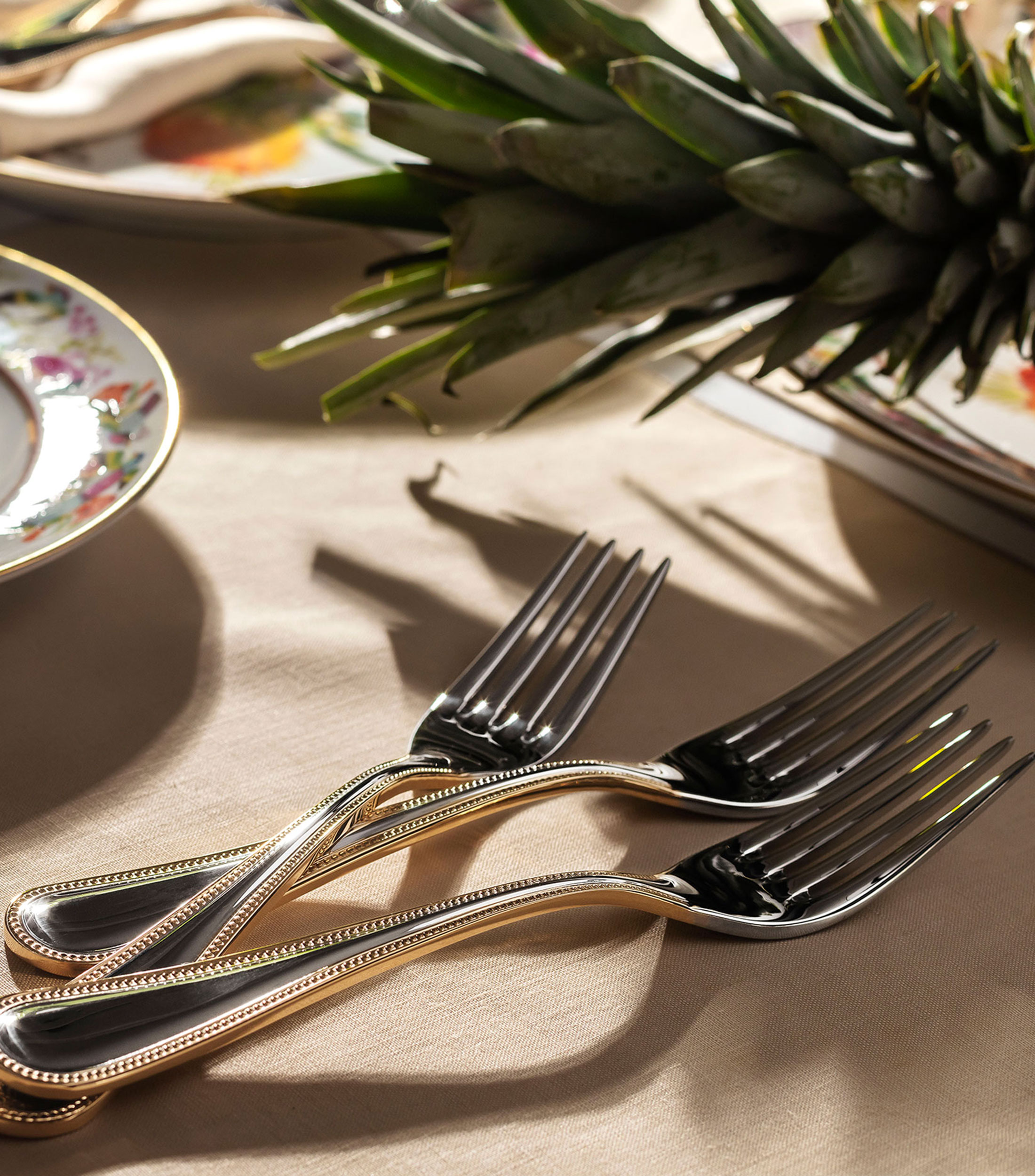 Tenedor de Mesa Perle plateado, dorado