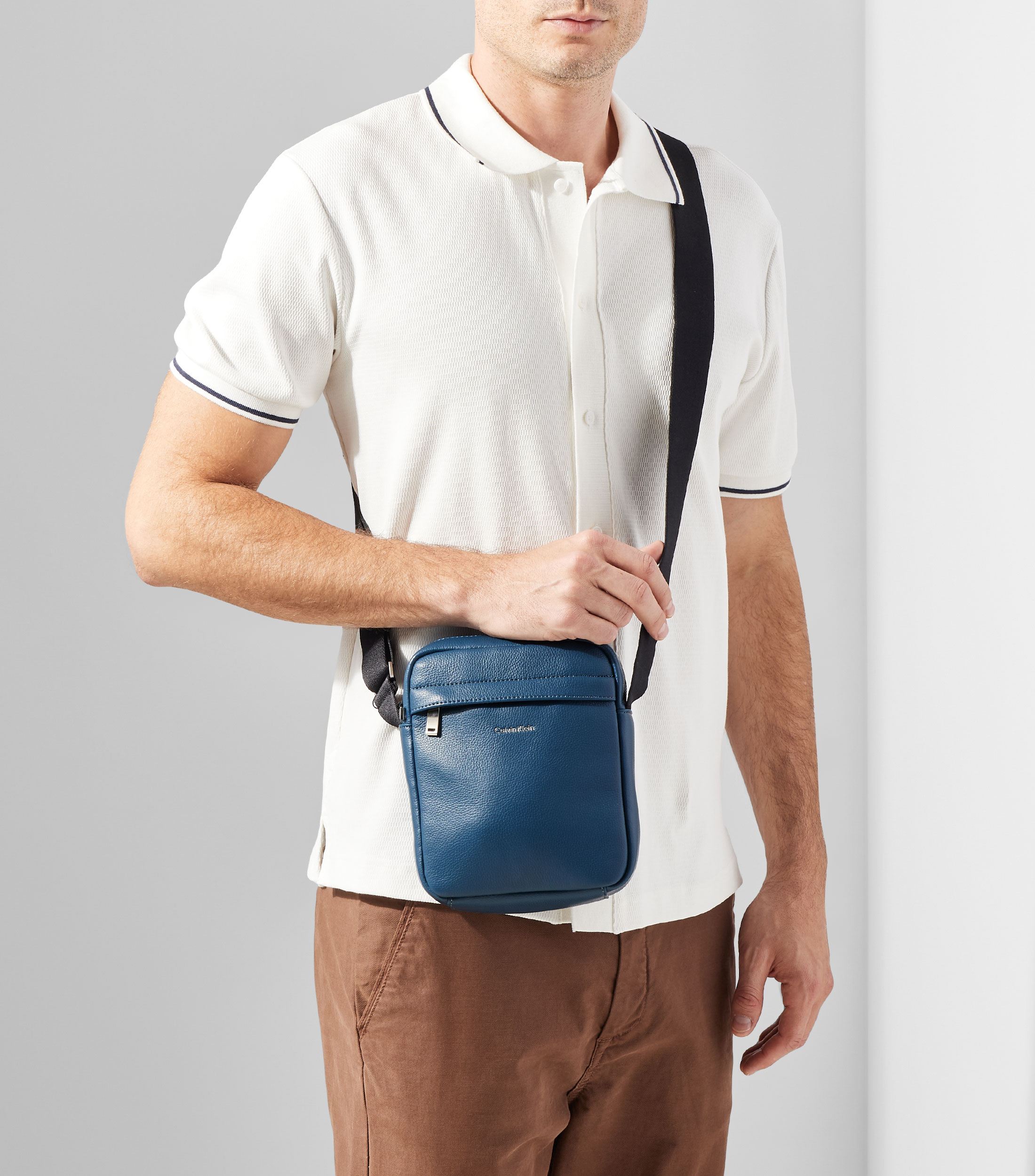 Bolso crossbody Reporter liso Hombre