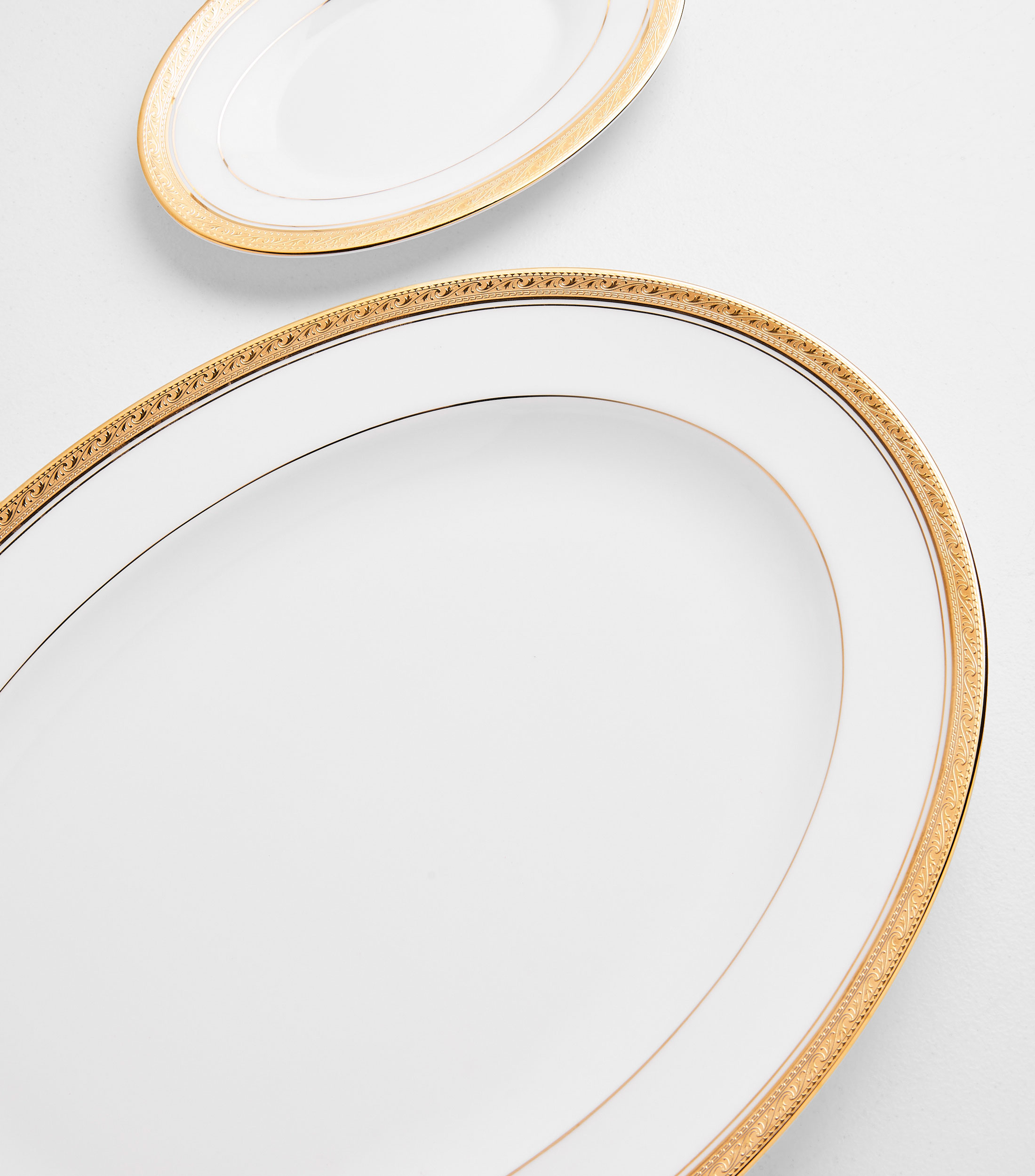 Platon Oval Crestwood Gold
