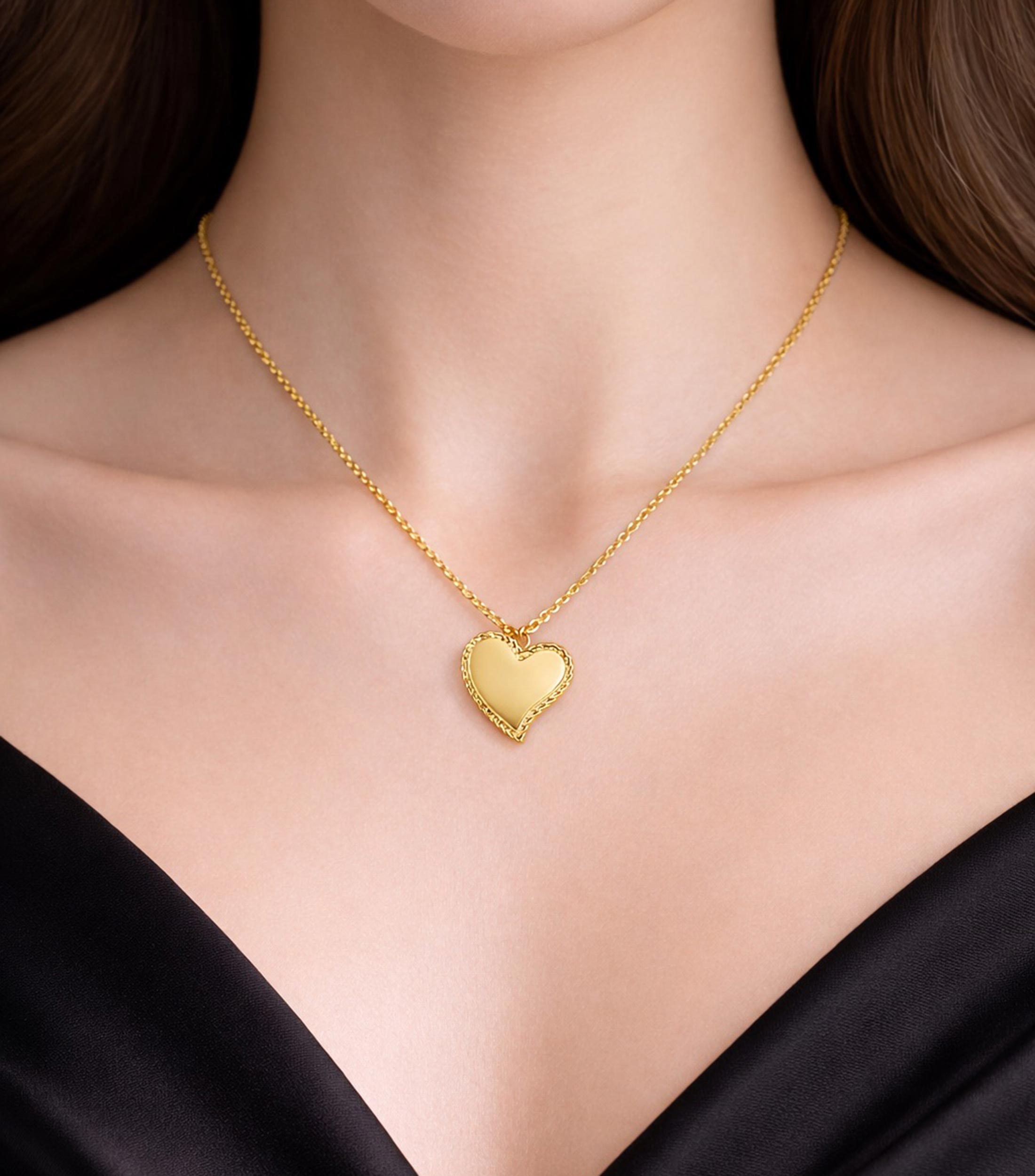 Colgante Corazon en Oro 18 Kilates Mujer