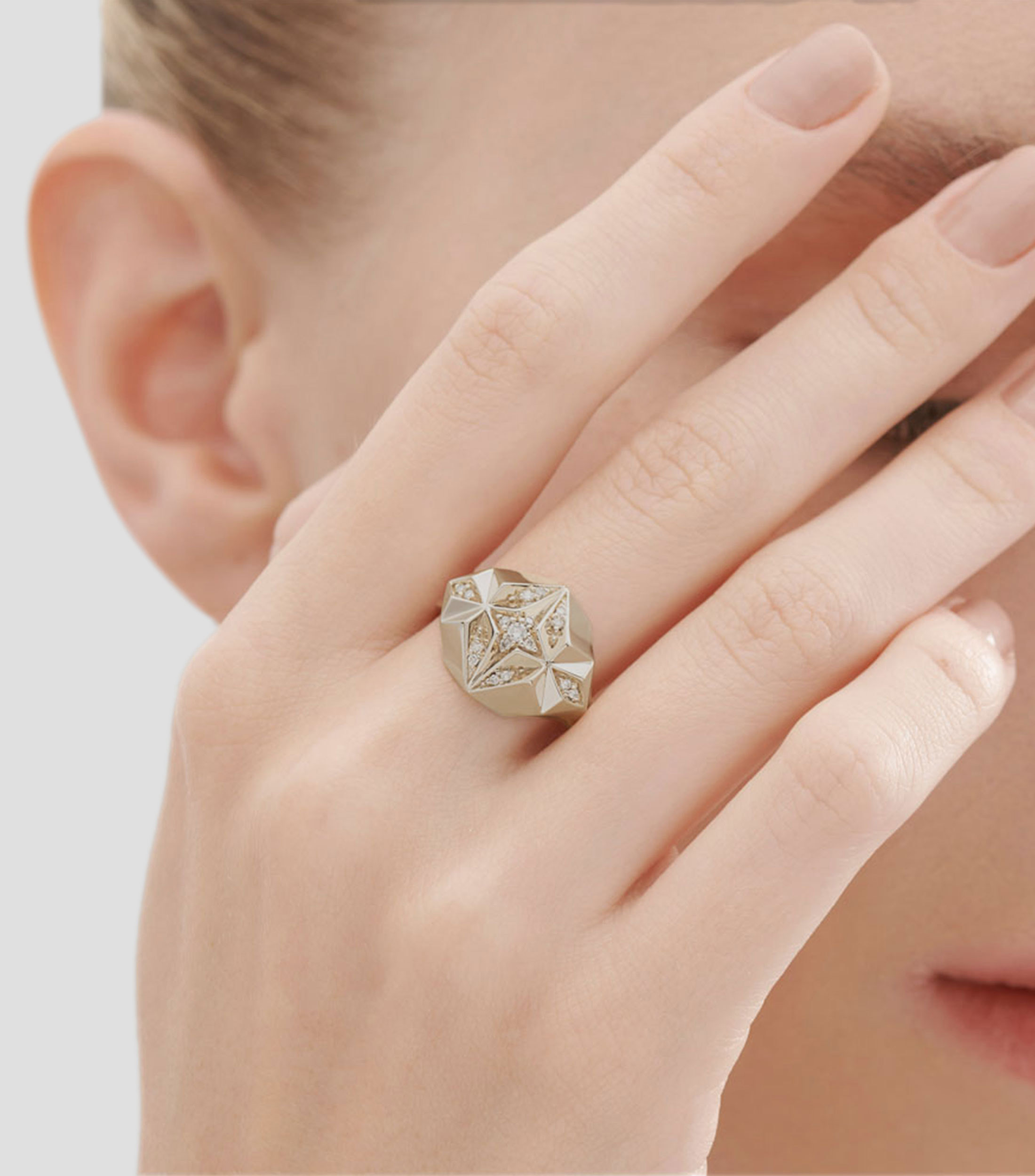 Anillo en oro de 18 kilates con diamantes Prismas Mujer