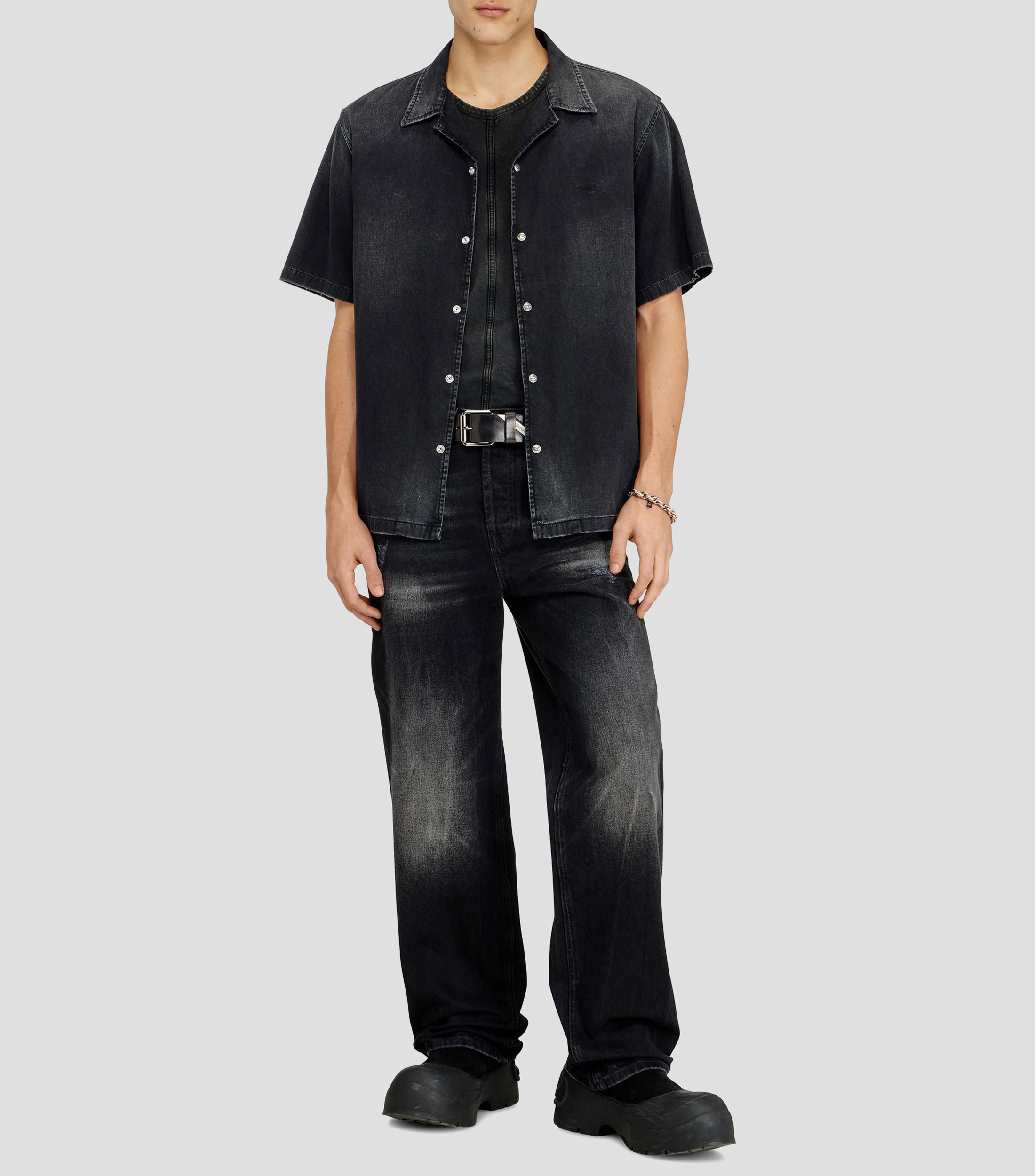 Camisa lisa de mezclilla cuello camisero manga corta Hombre